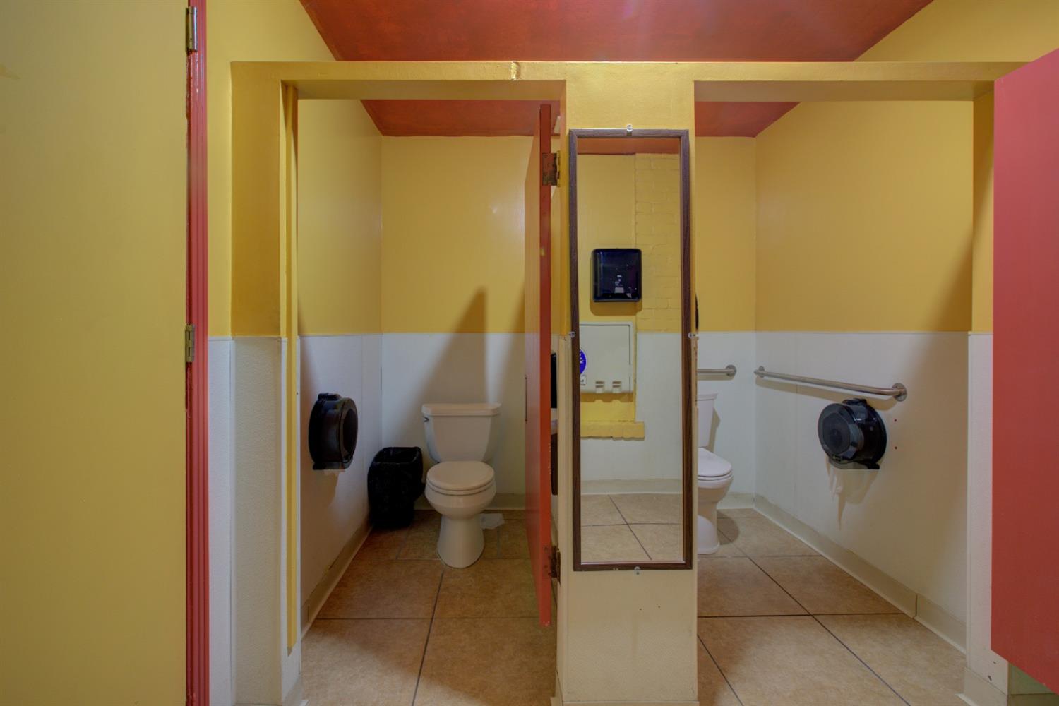 1425 Main St, Newman, CA 95360