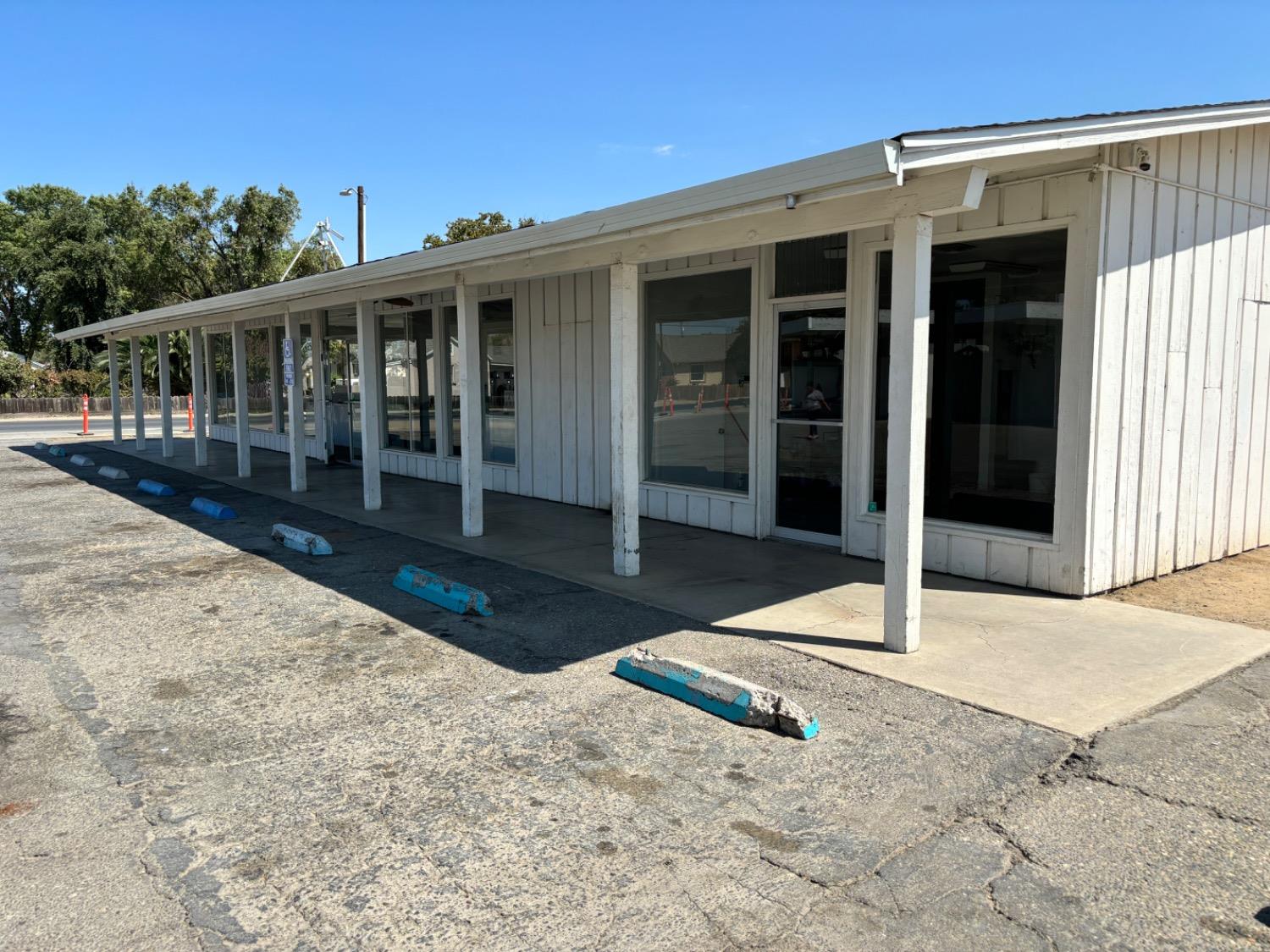 726 South Ave, Gustine, CA 95322