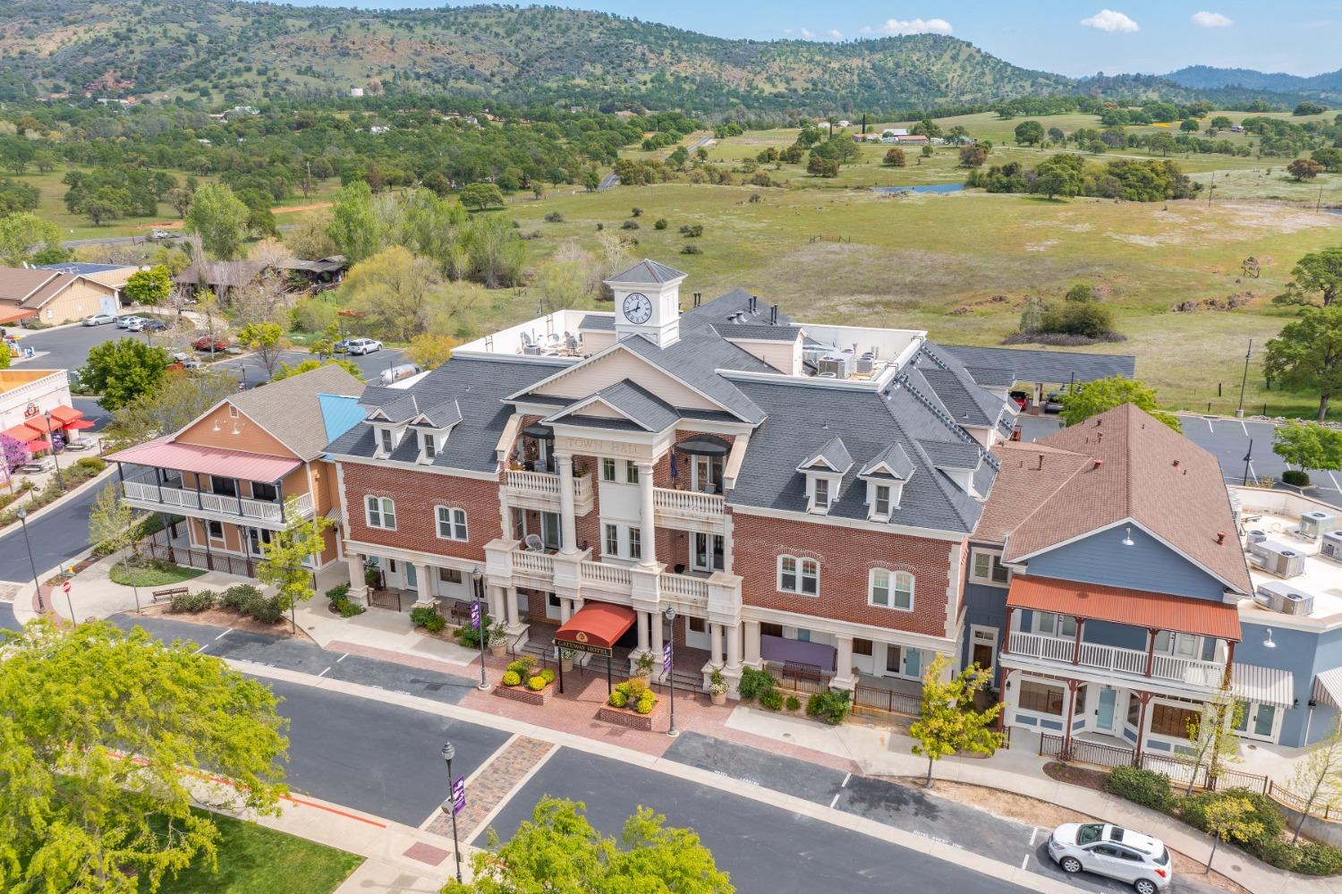 4045 Arrowhead St, Copperopolis, CA 95228