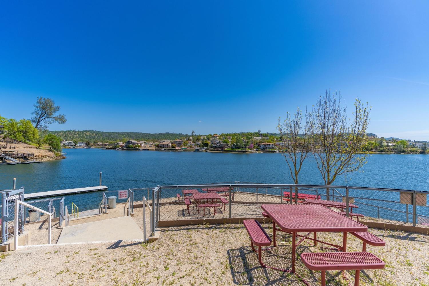 4045 Arrowhead St, Copperopolis, CA 95228