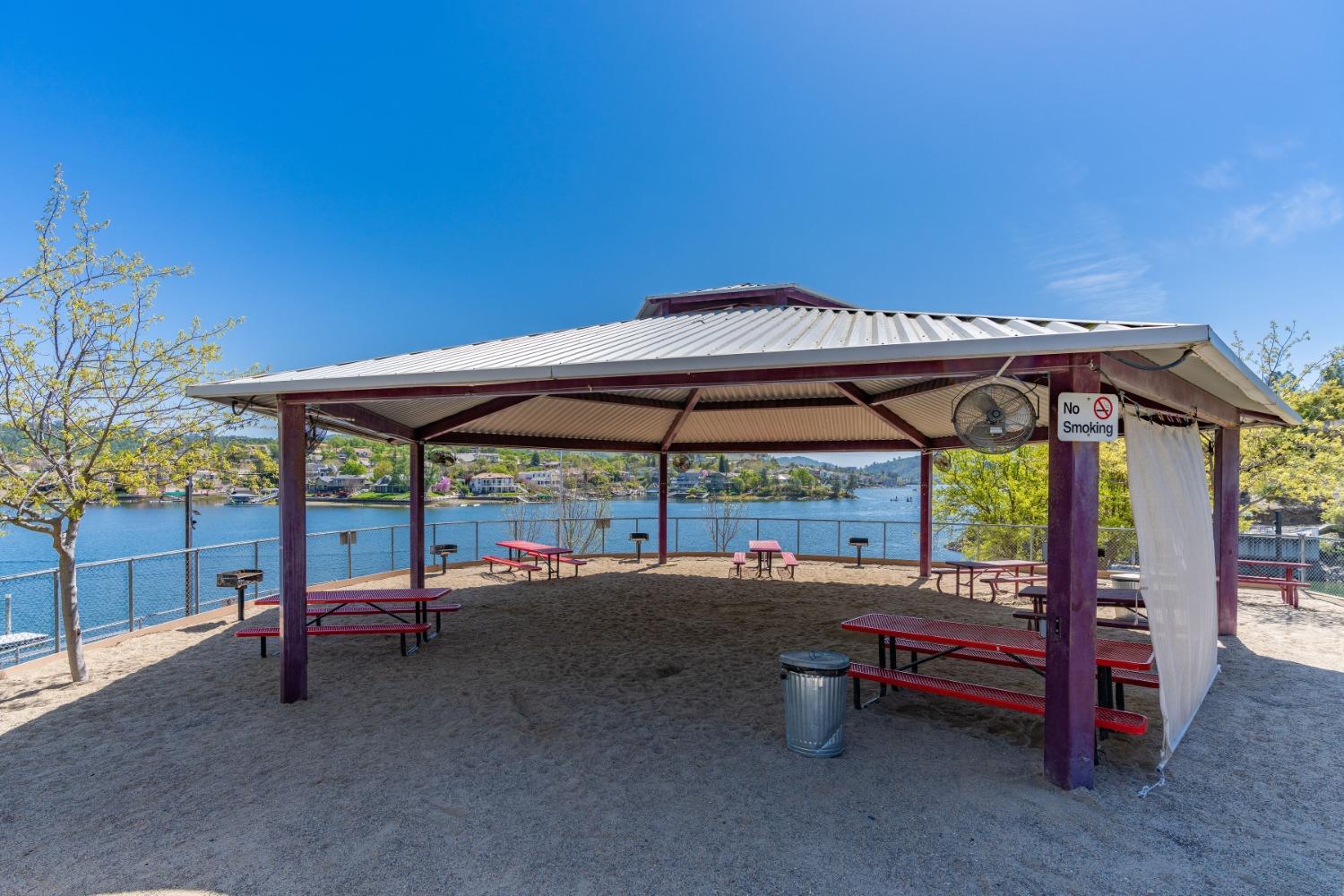 4045 Arrowhead St, Copperopolis, CA 95228