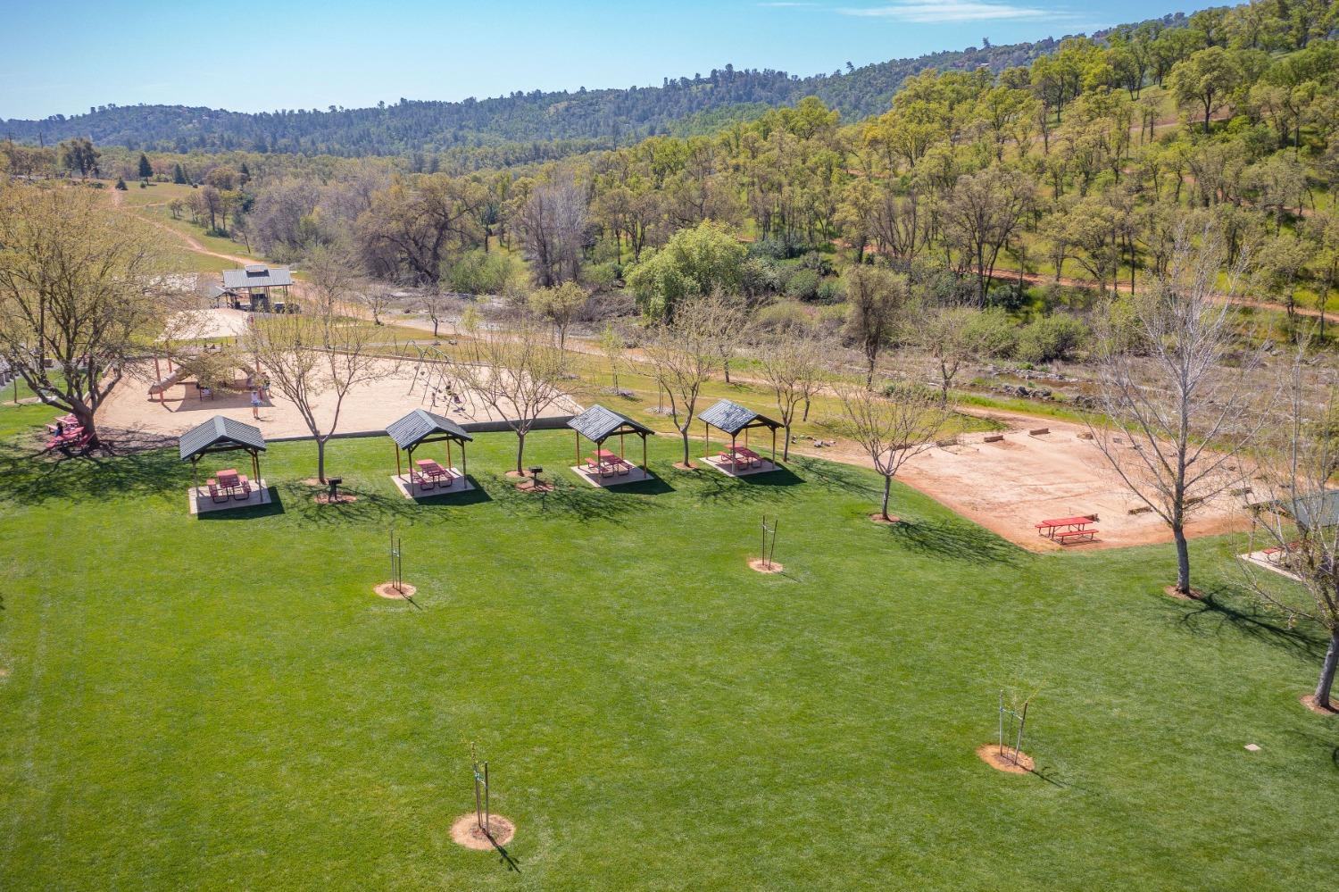 4045 Arrowhead St, Copperopolis, CA 95228