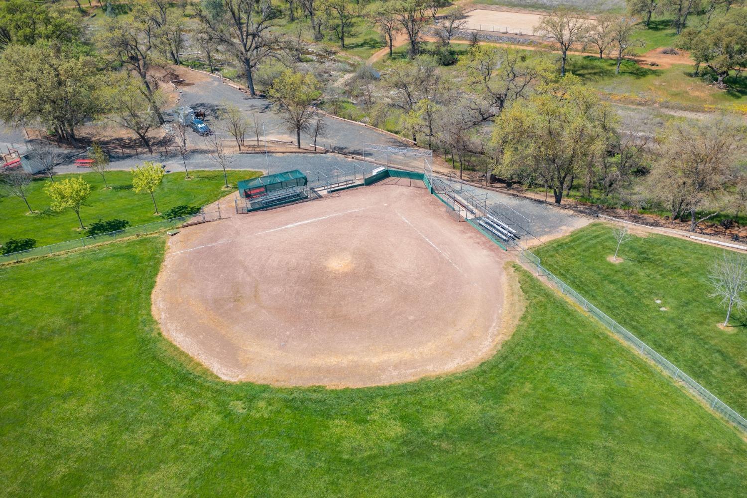 4045 Arrowhead St, Copperopolis, CA 95228