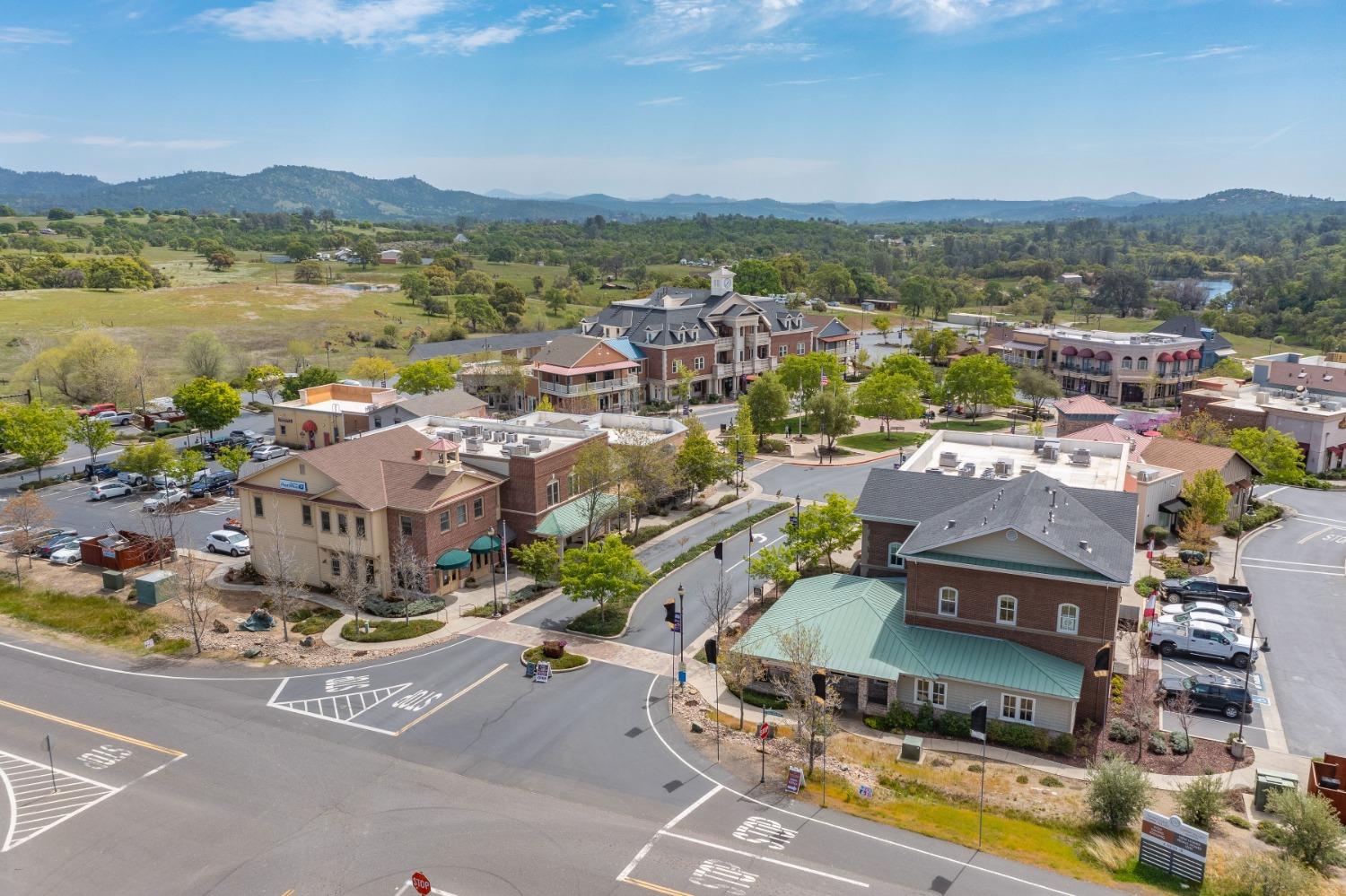 209 Oakhurst Ct, Copperopolis, CA 95228