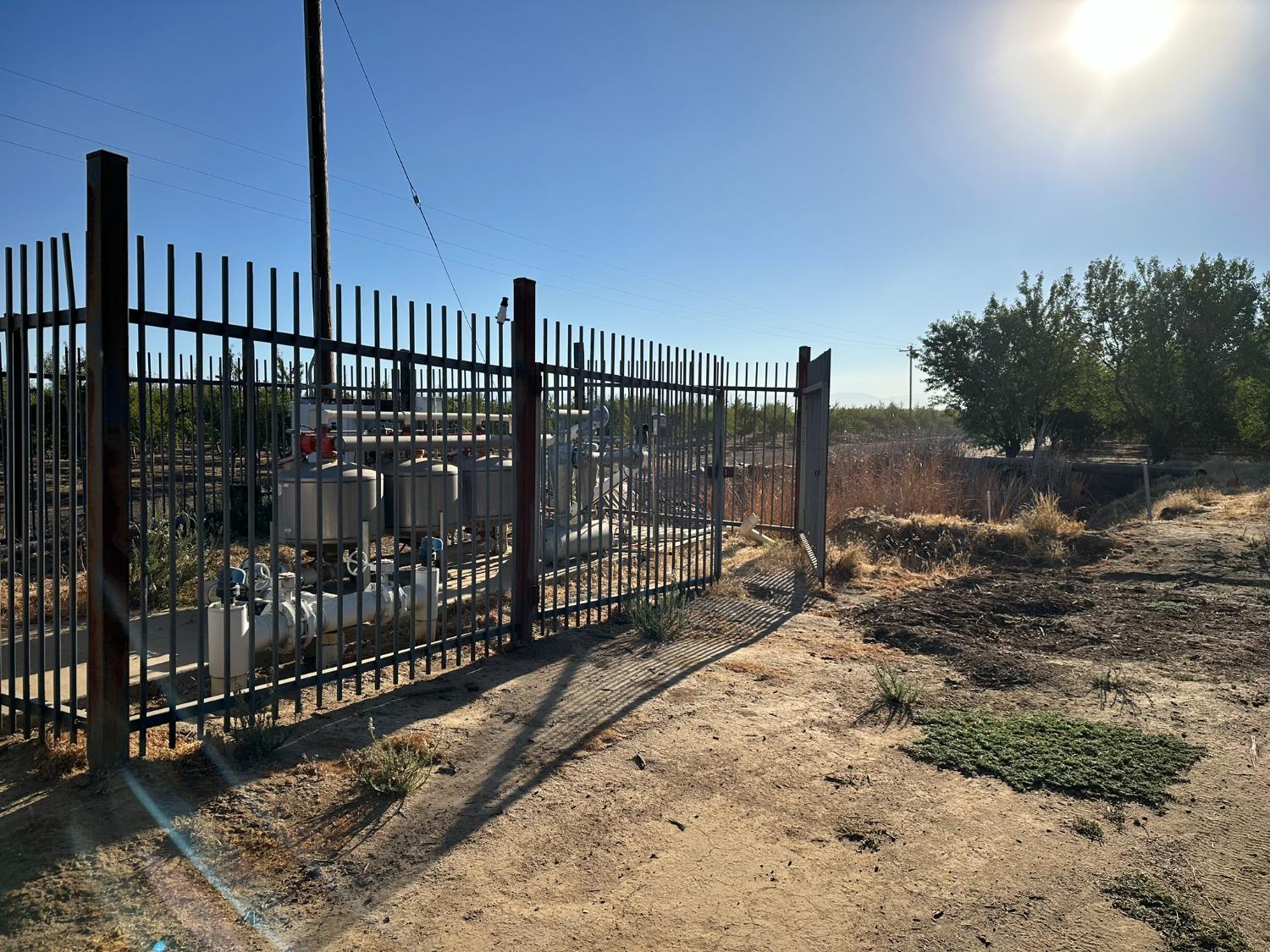 4506 Ispen Rd, Le Grand, CA 95333