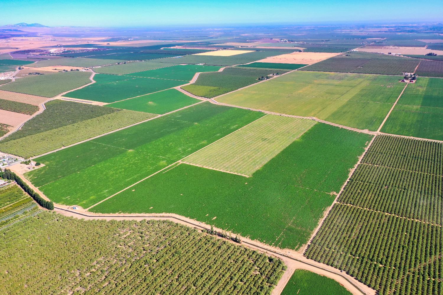 4942 Mccracken Rd, Patterson, CA 95363