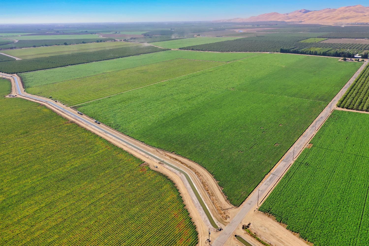 4942 Mccracken Rd, Patterson, CA 95363