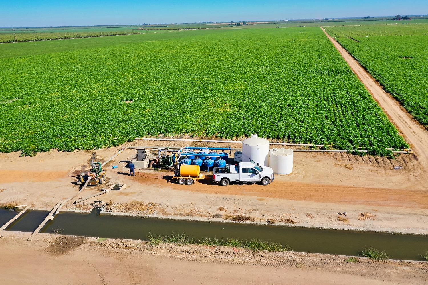 4942 Mccracken Rd, Patterson, CA 95363