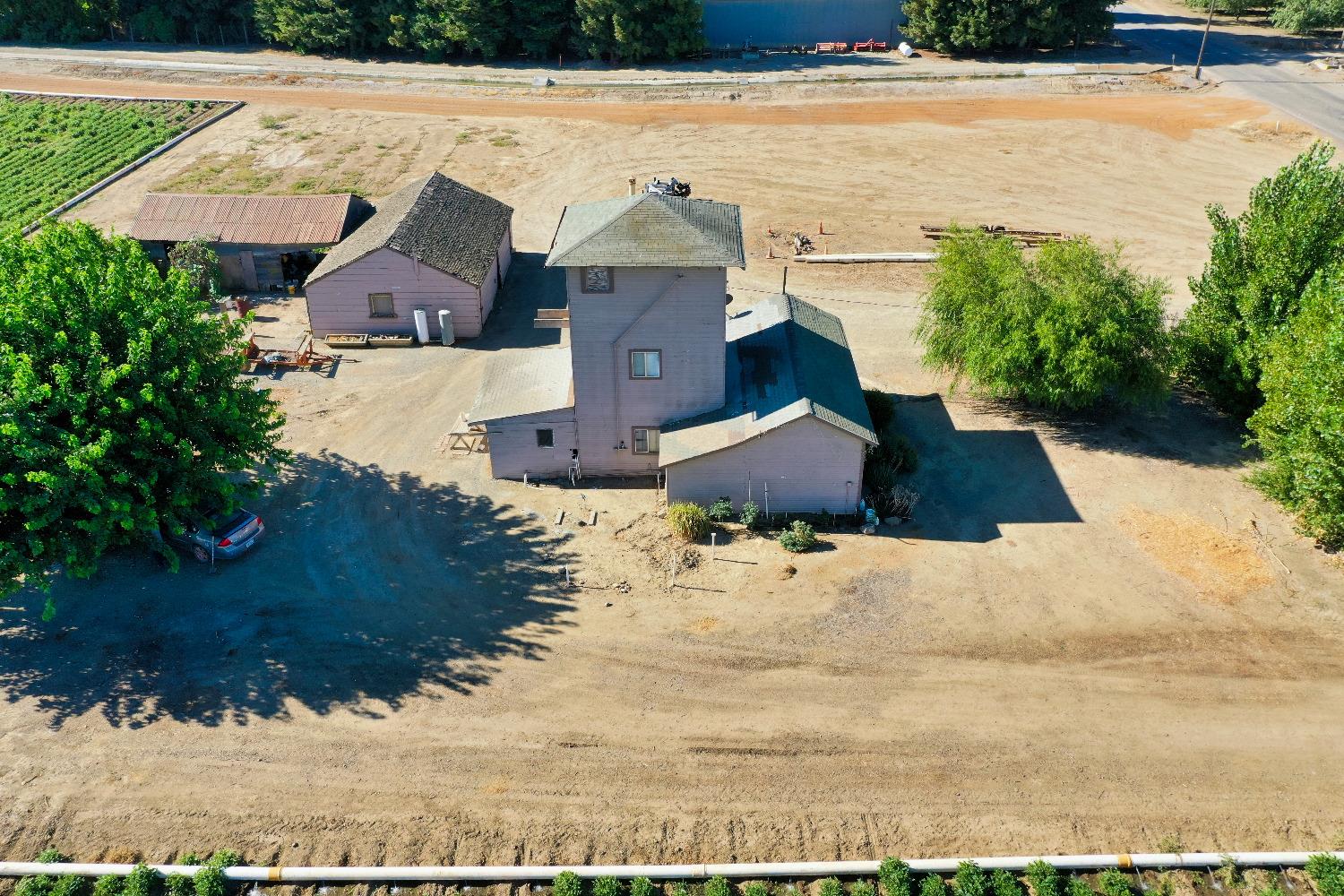 4942 Mccracken Rd, Patterson, CA 95363