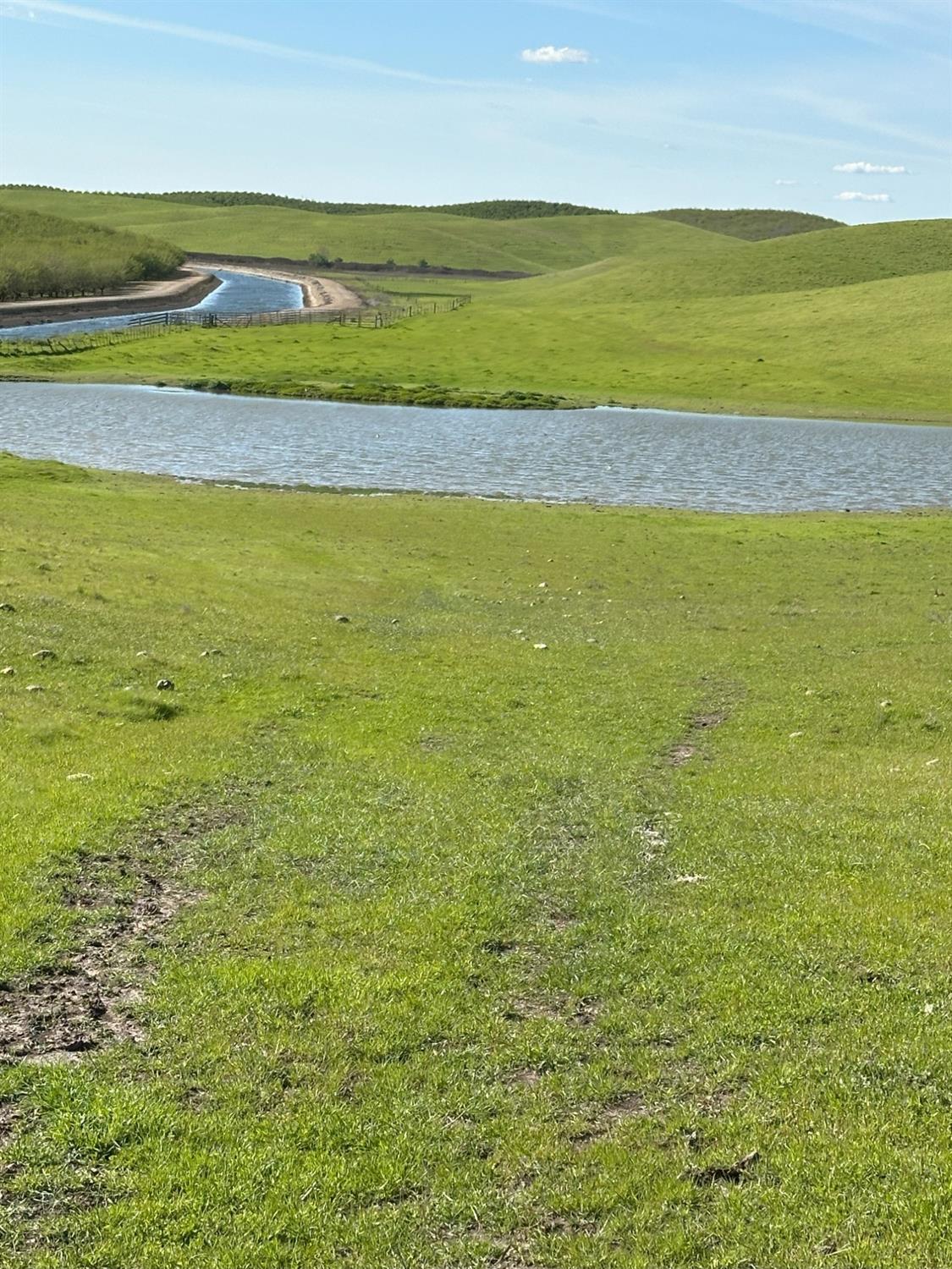 1100 Crabtree Rd, Waterford, CA 95386