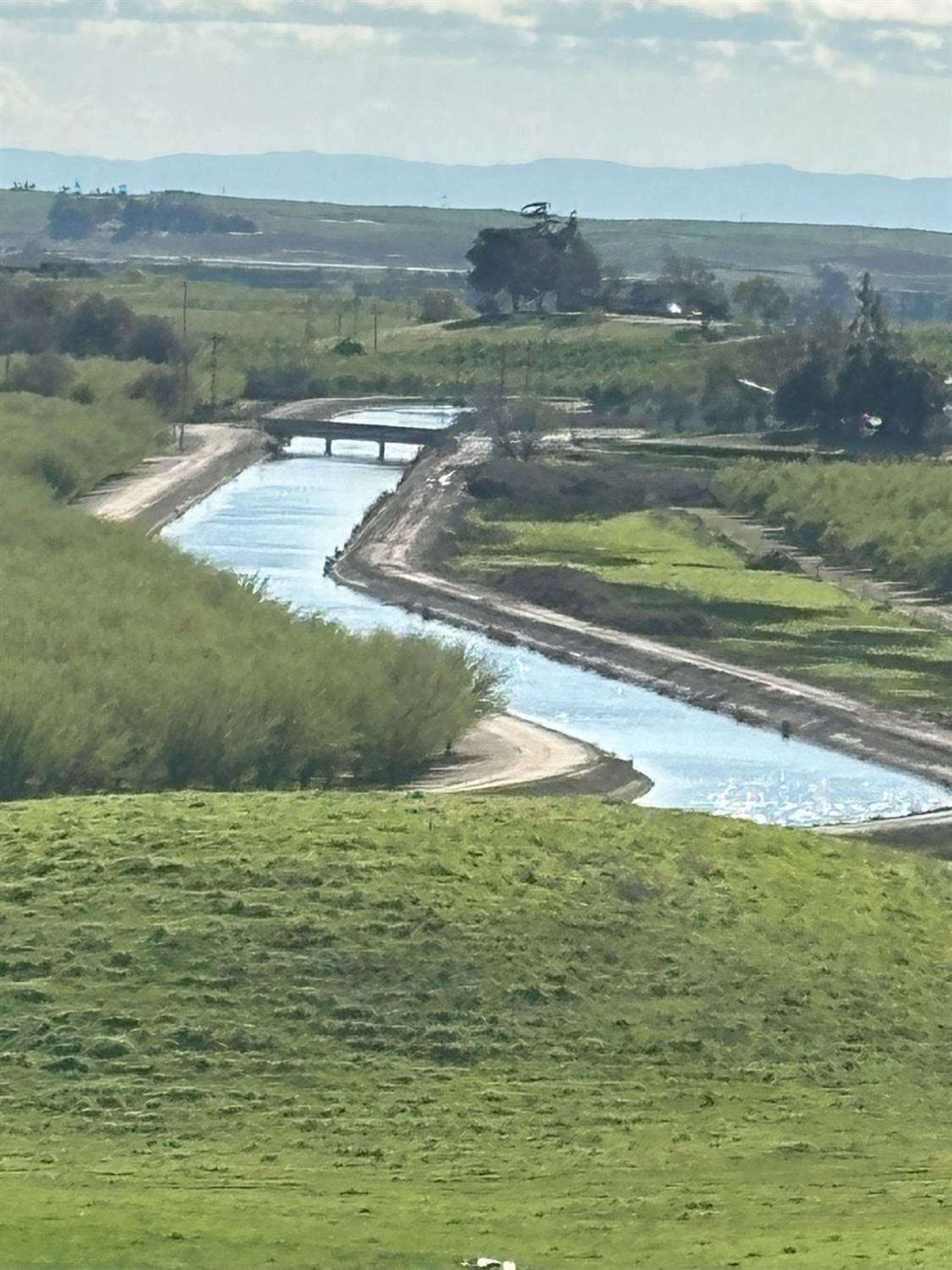 1100 Crabtree Rd, Waterford, CA 95386