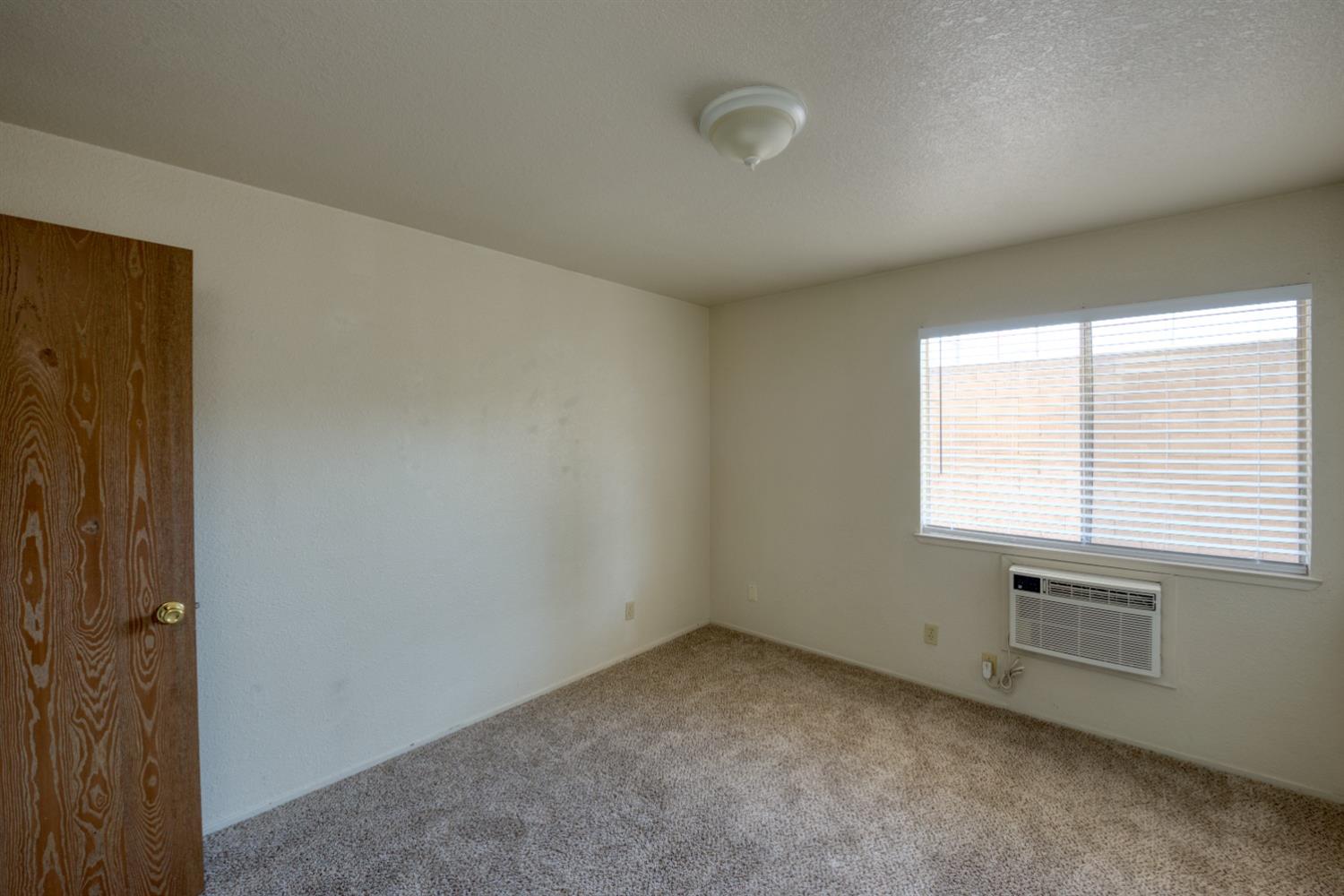 431 Coffee Rd, Modesto, CA 95355