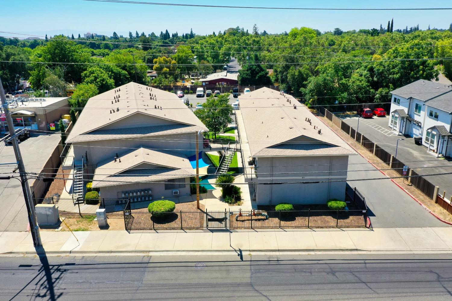 431 Coffee Rd, Modesto, CA 95355