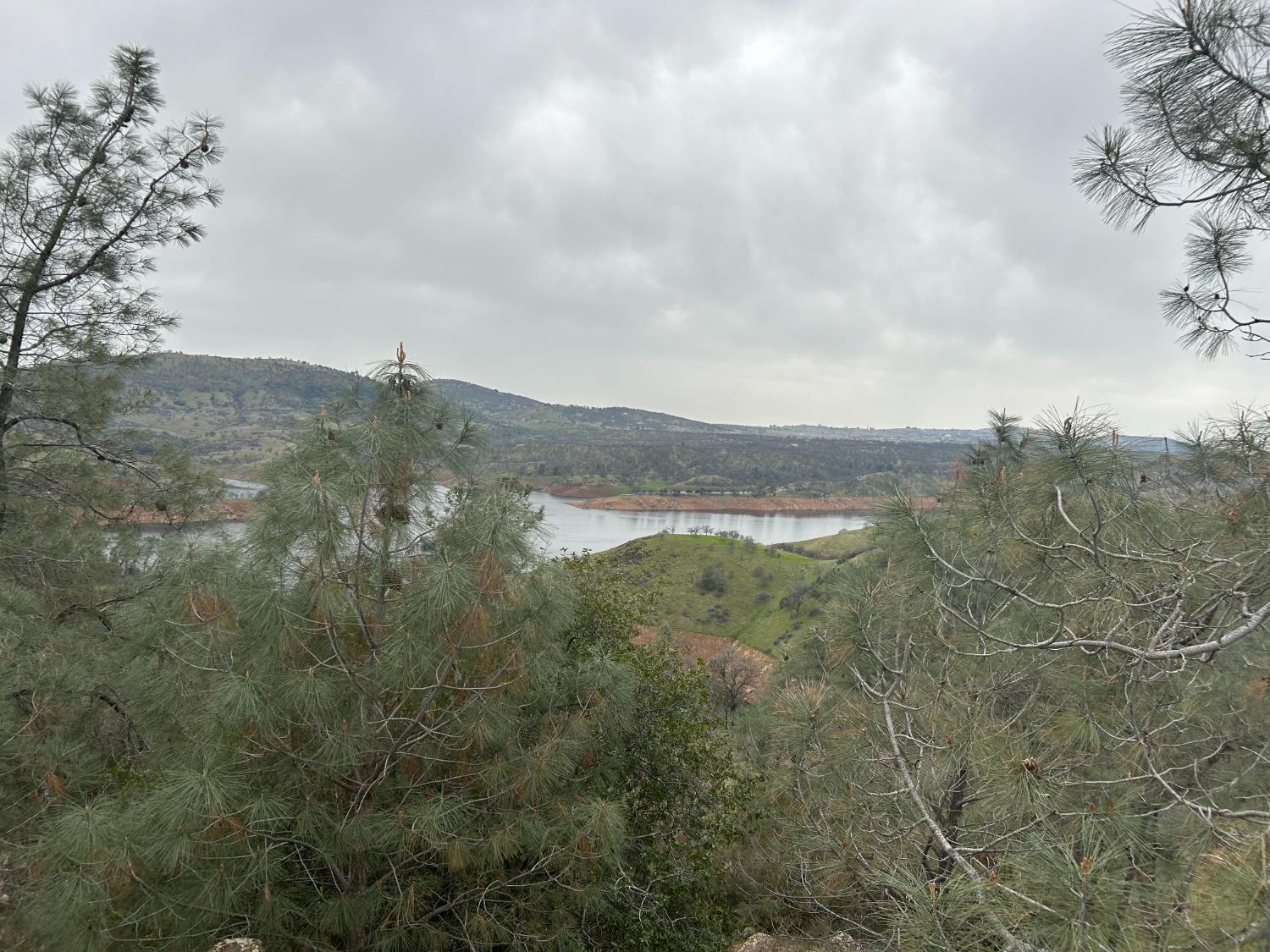 9145 Hunters Valley Rd, La Grange, CA 95329