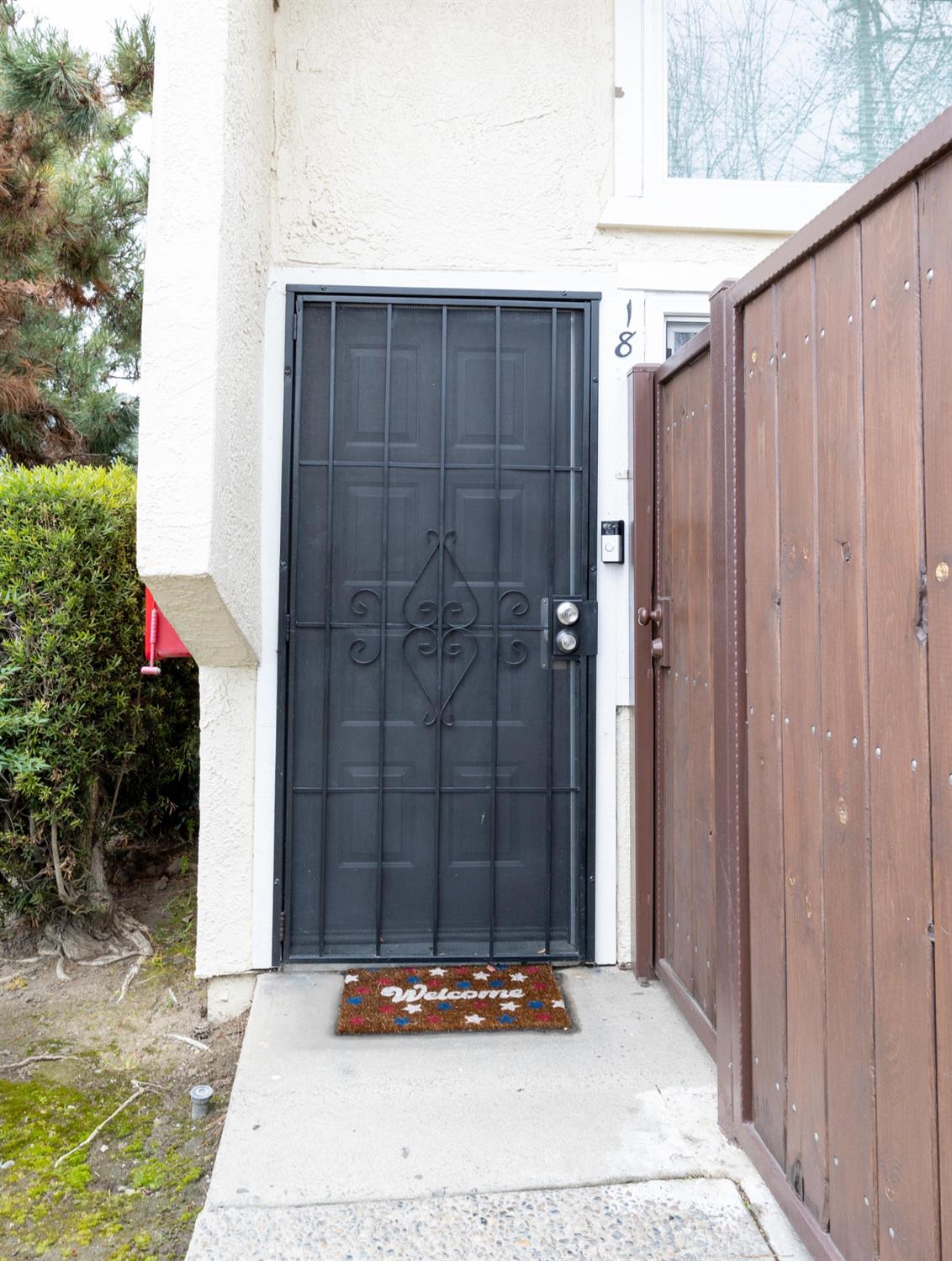 325 Standiford Ave #18, Modesto, CA 95350