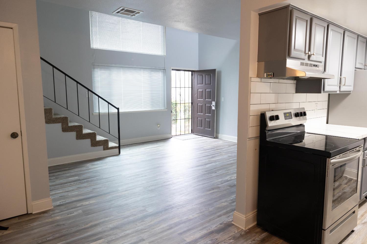 325 Standiford Ave #18, Modesto, CA 95350