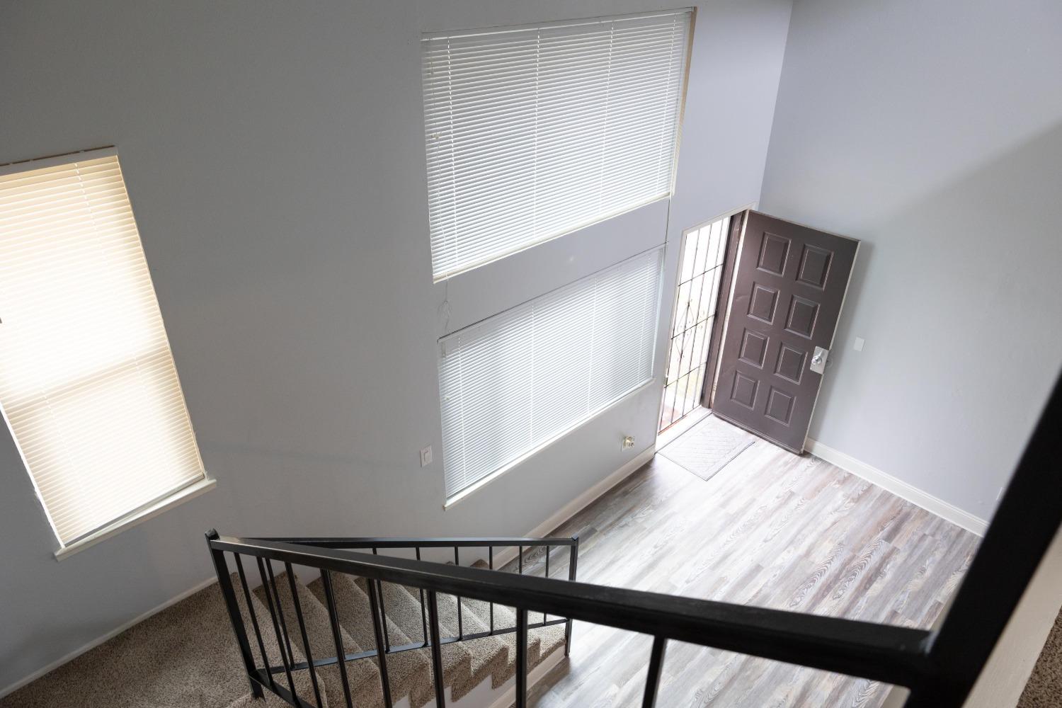 325 Standiford Ave #18, Modesto, CA 95350