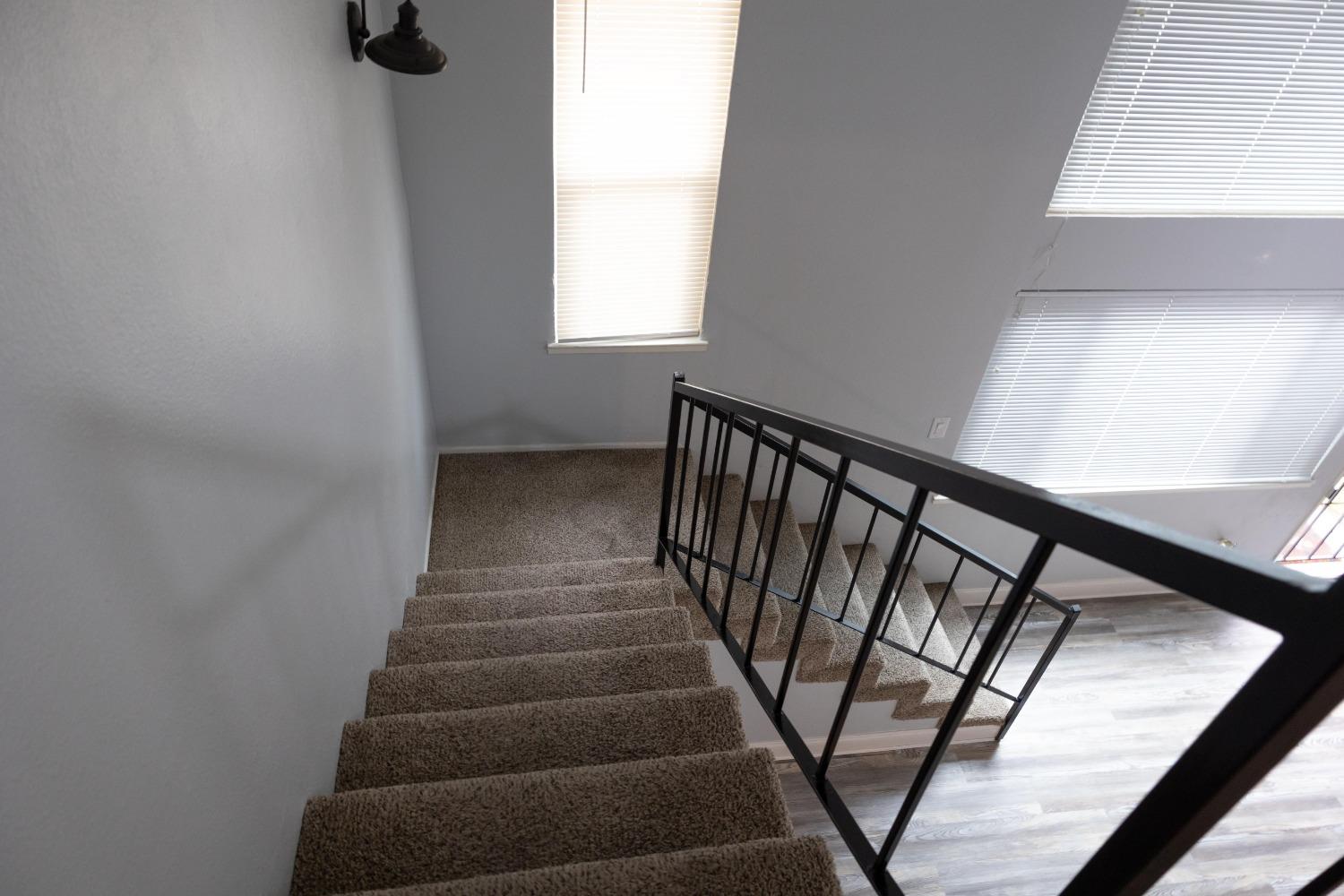 325 Standiford Ave #18, Modesto, CA 95350