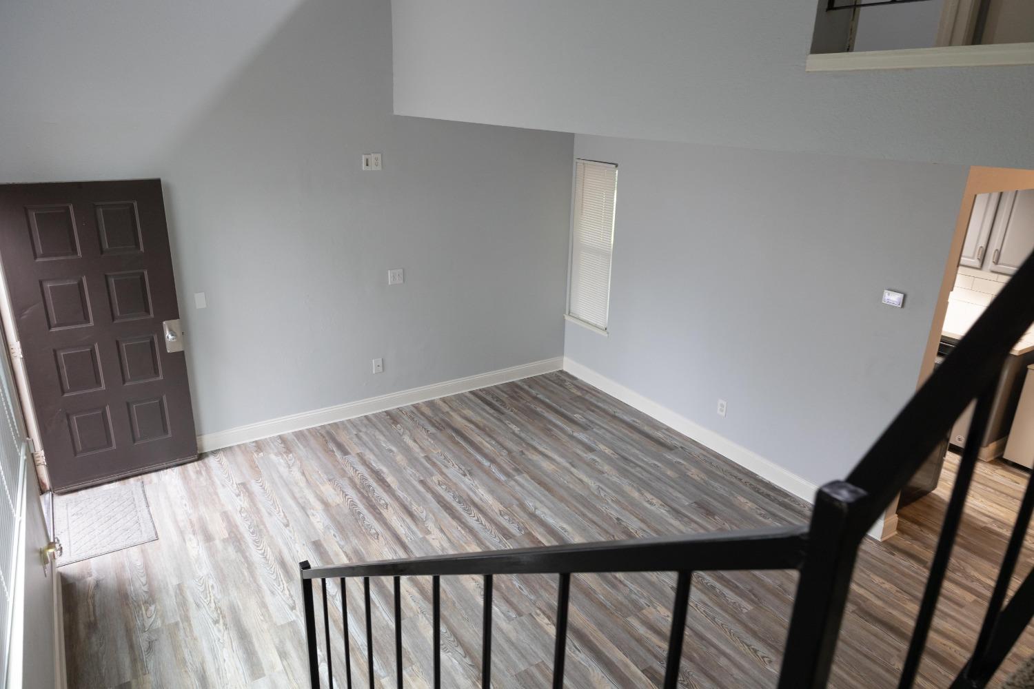 325 Standiford Ave #18, Modesto, CA 95350