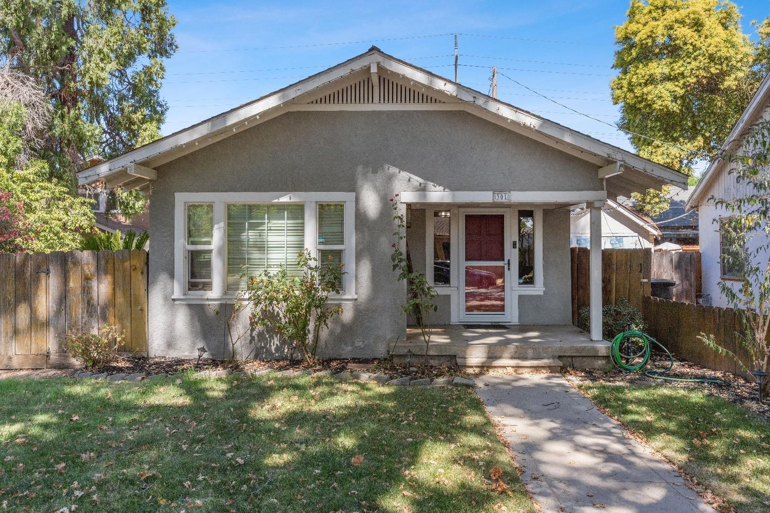 301 Maynell Ave, Modesto, CA 95354