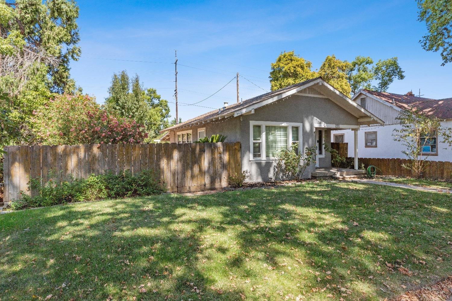 301 Maynell Ave, Modesto, CA 95354