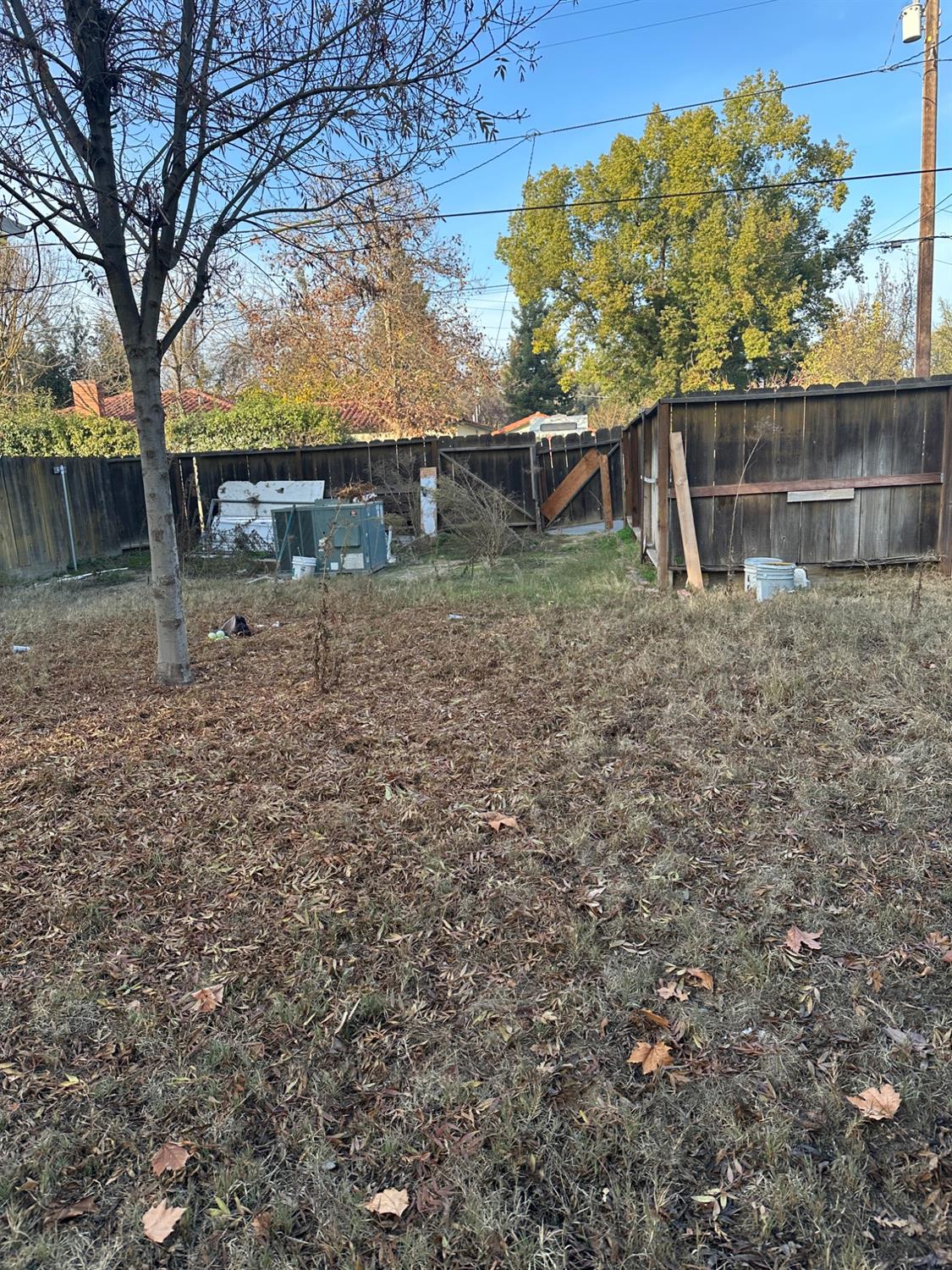 301 Maynell Ave, Modesto, CA 95354