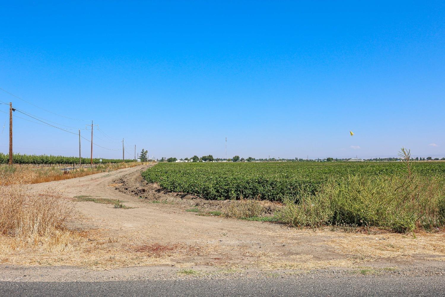 2246 E Mission Ave, Merced, CA 95341