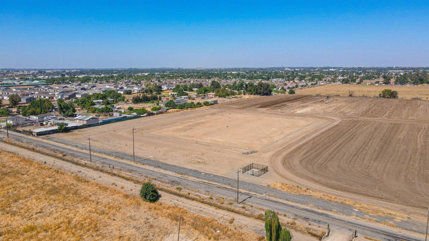 2246 E Mission Ave, Merced, CA 95341