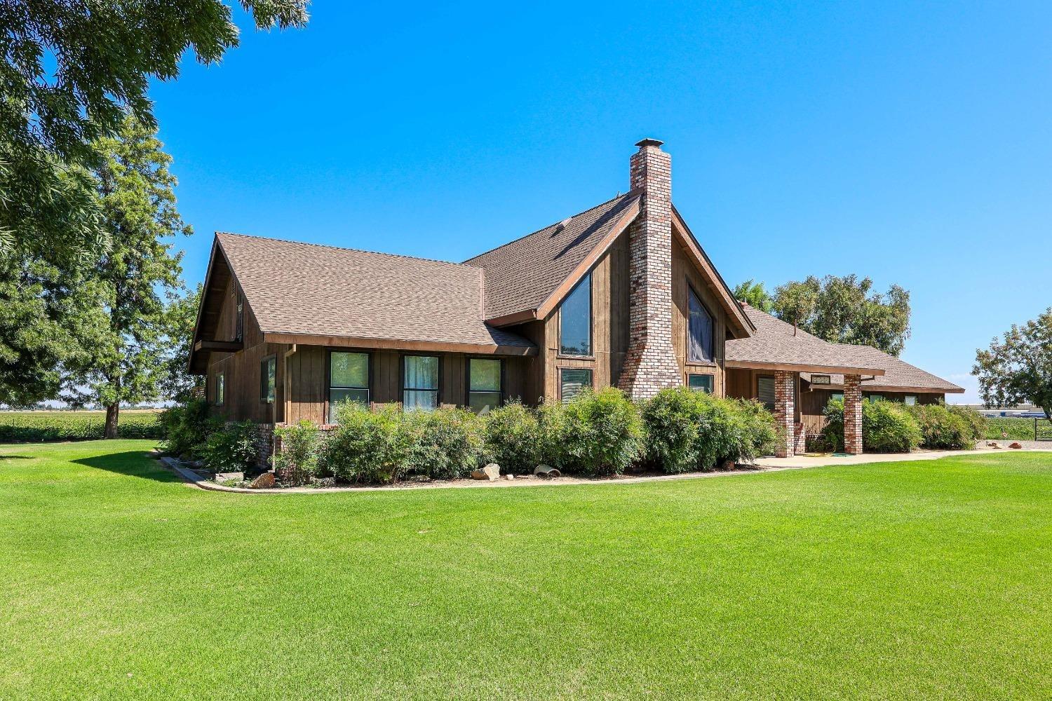 2246 E Mission Ave, Merced, CA 95341