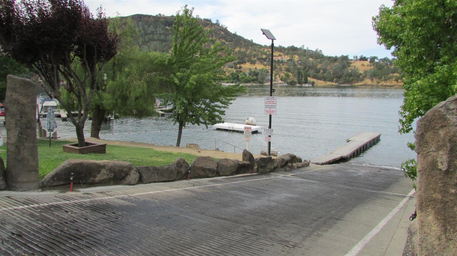 271 Duchess Dr, Copperopolis, CA 95228