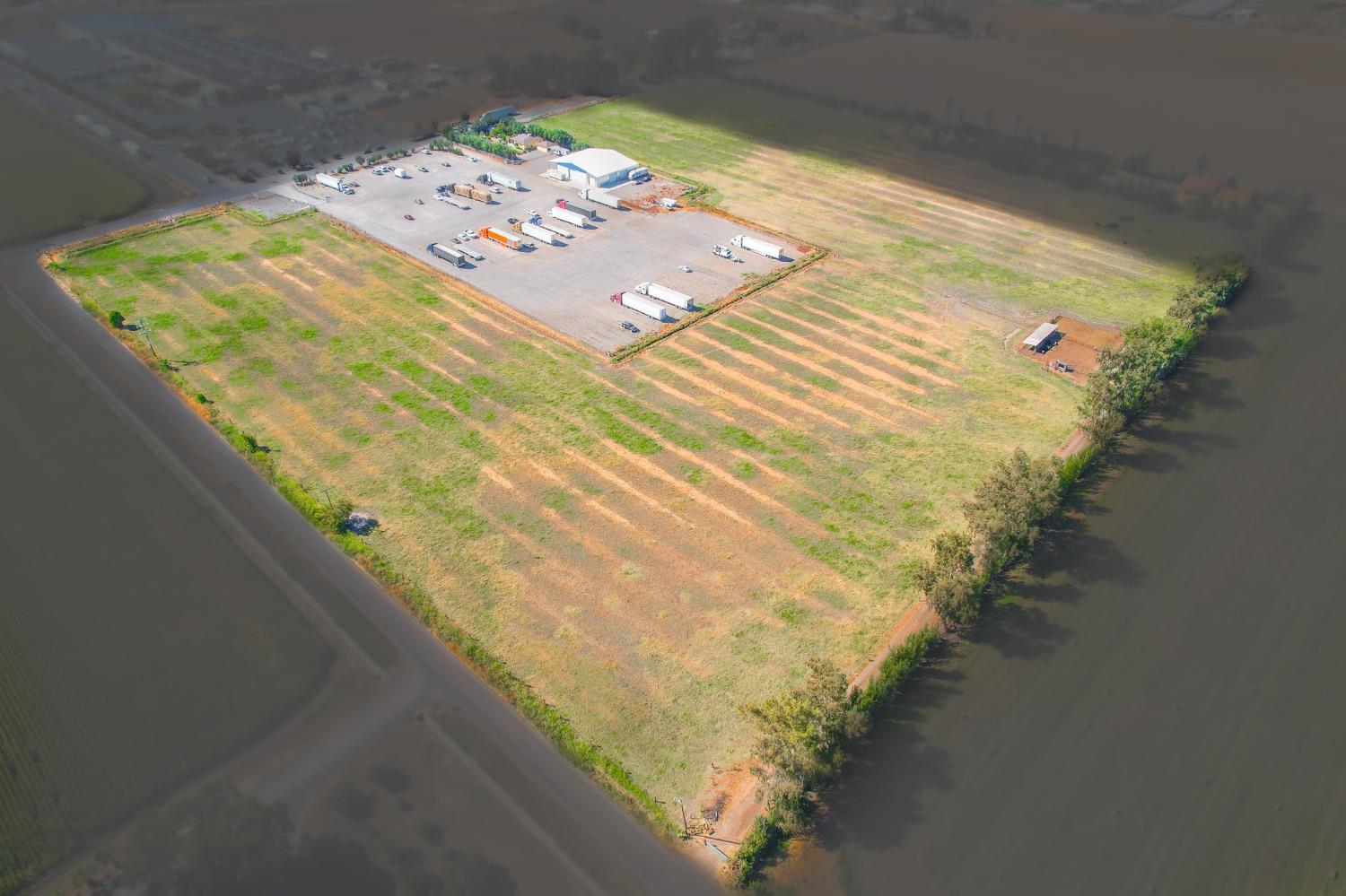 20492 Overland Rd, Los Banos, CA 93635