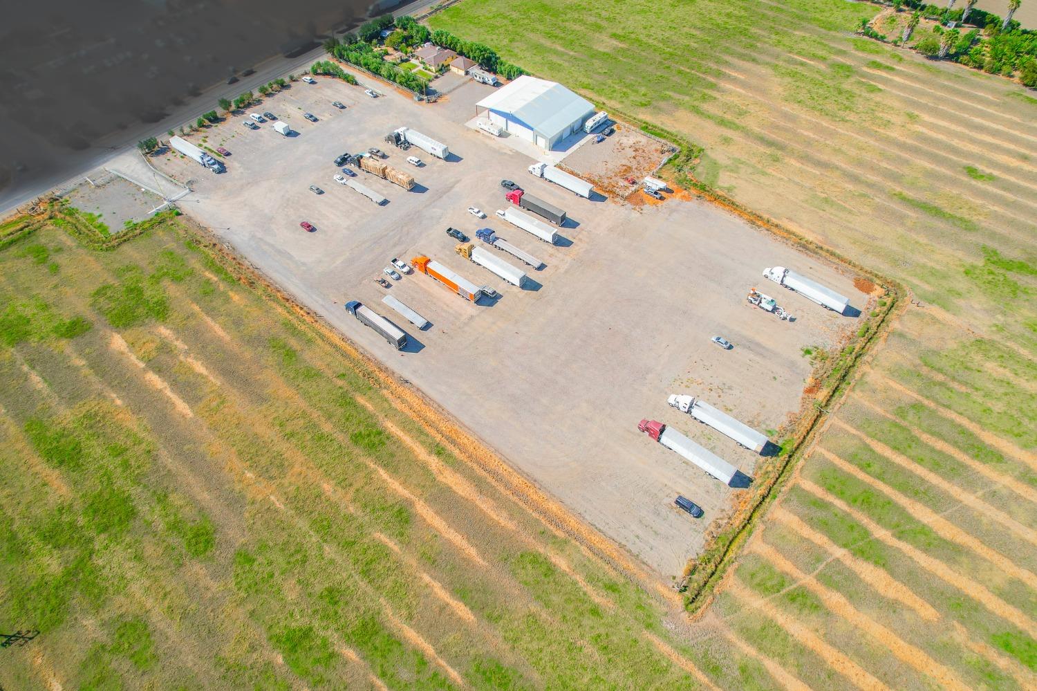 20492 Overland Rd, Los Banos, CA 93635