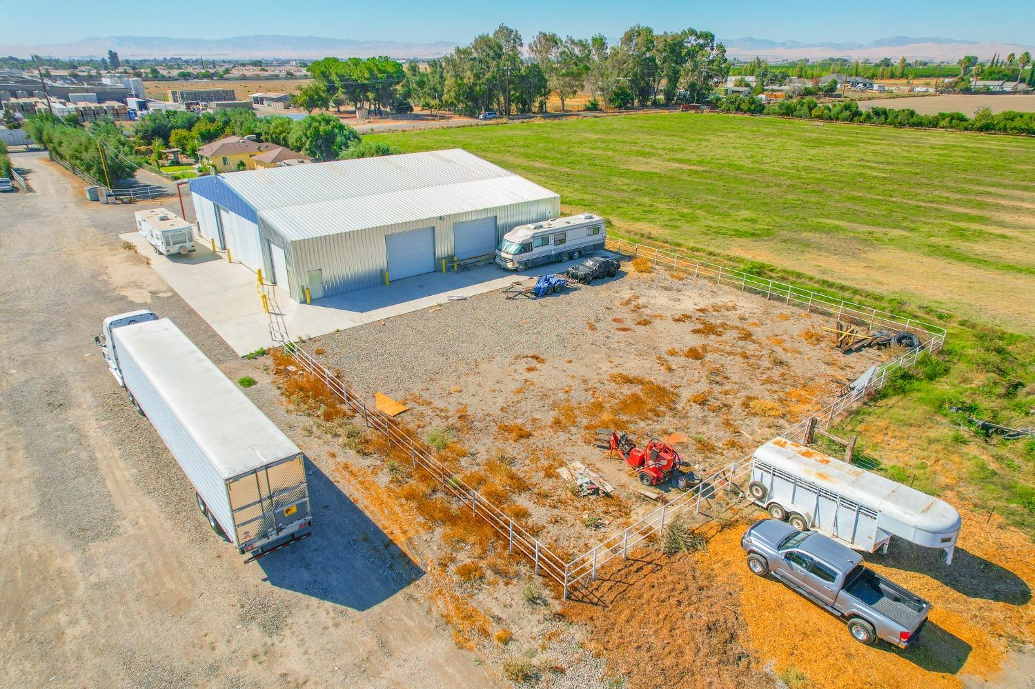 20492 Overland Rd, Los Banos, CA 93635