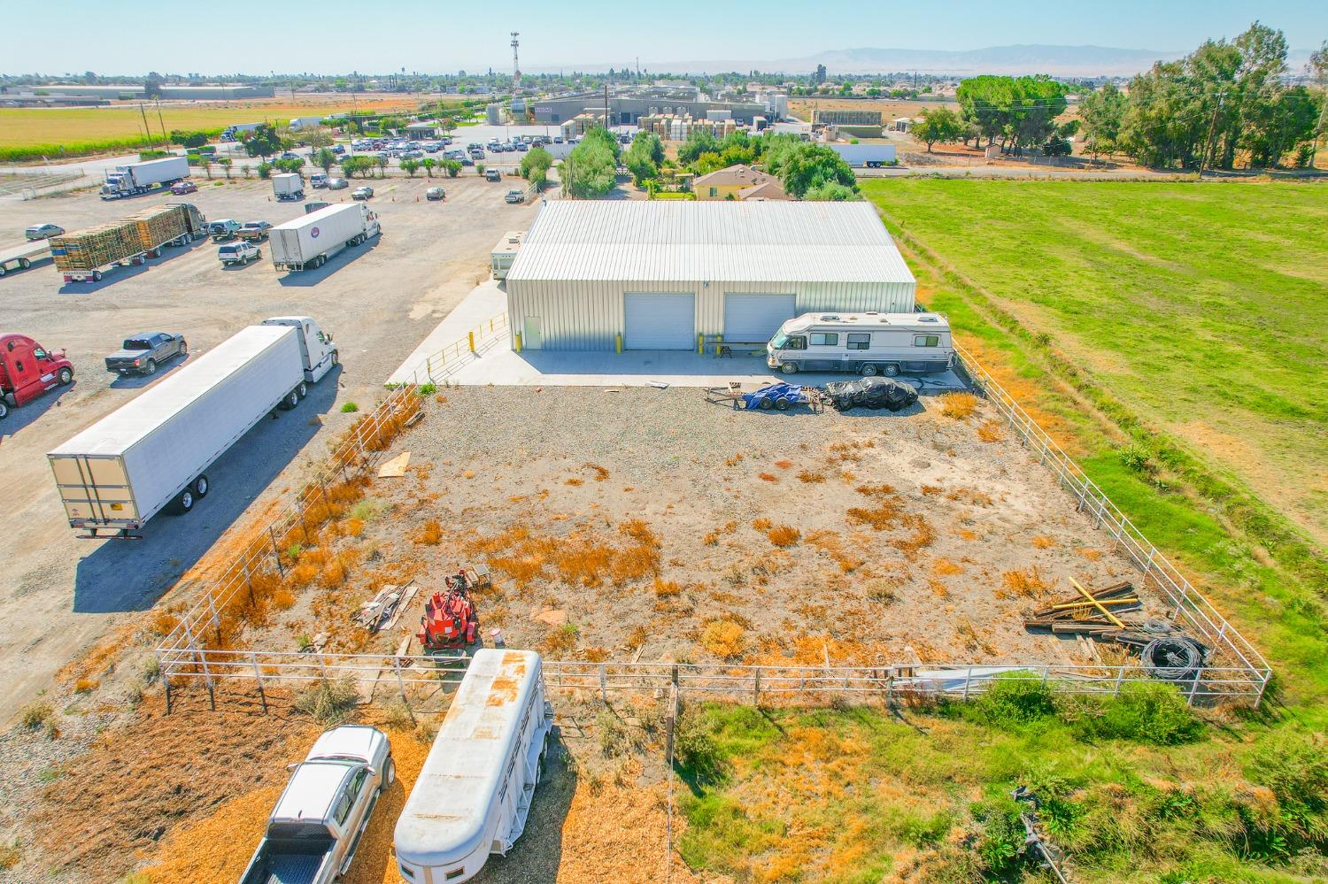 20492 Overland Rd, Los Banos, CA 93635
