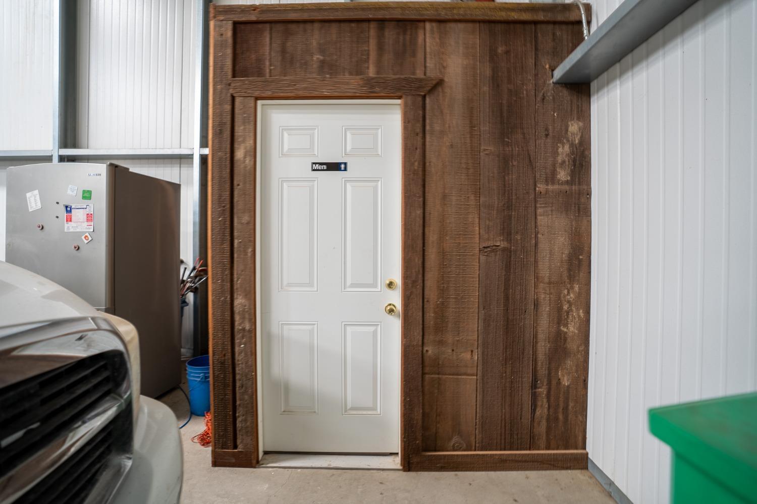 20492 Overland Rd, Los Banos, CA 93635