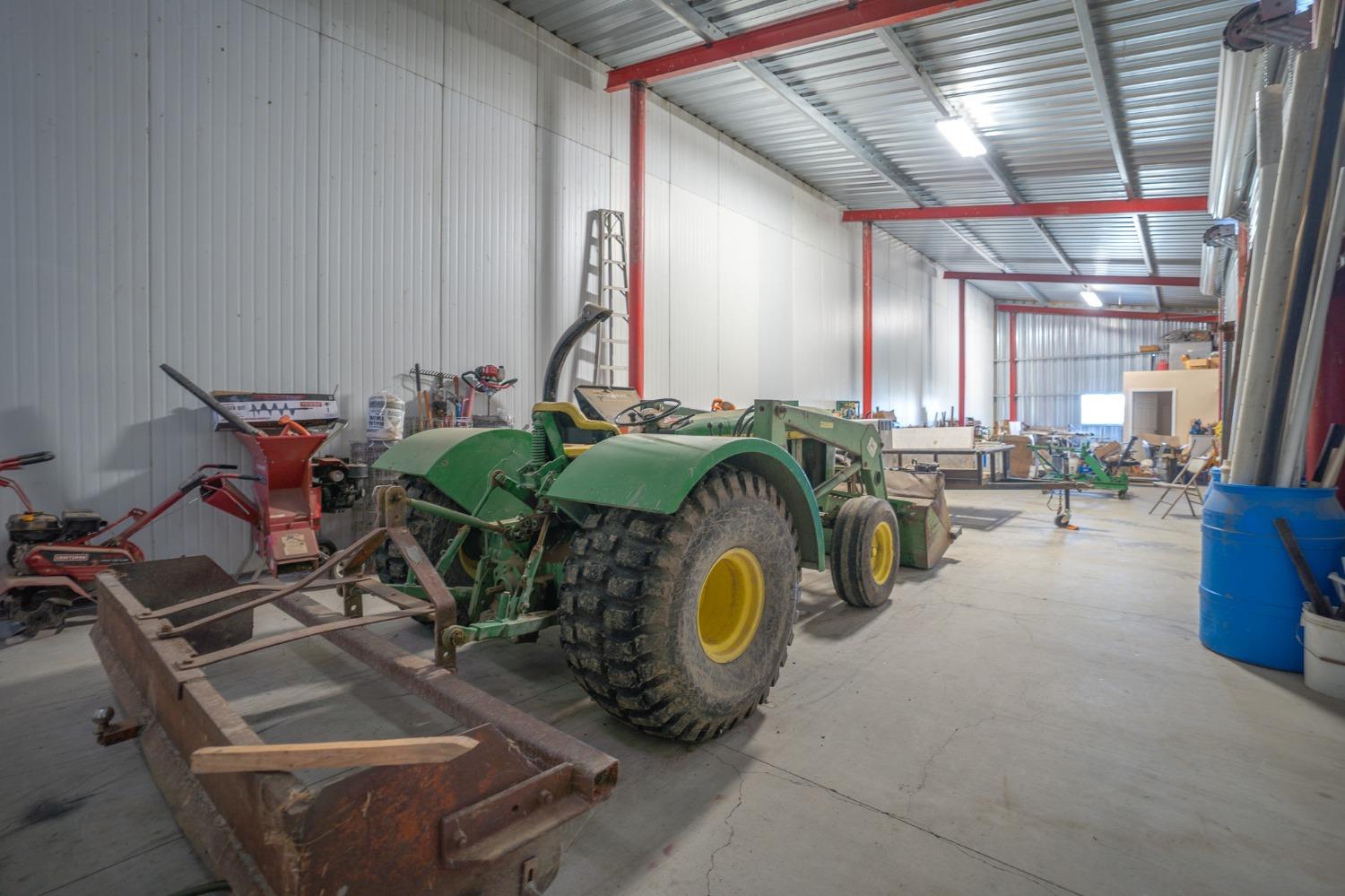 20492 Overland Rd, Los Banos, CA 93635