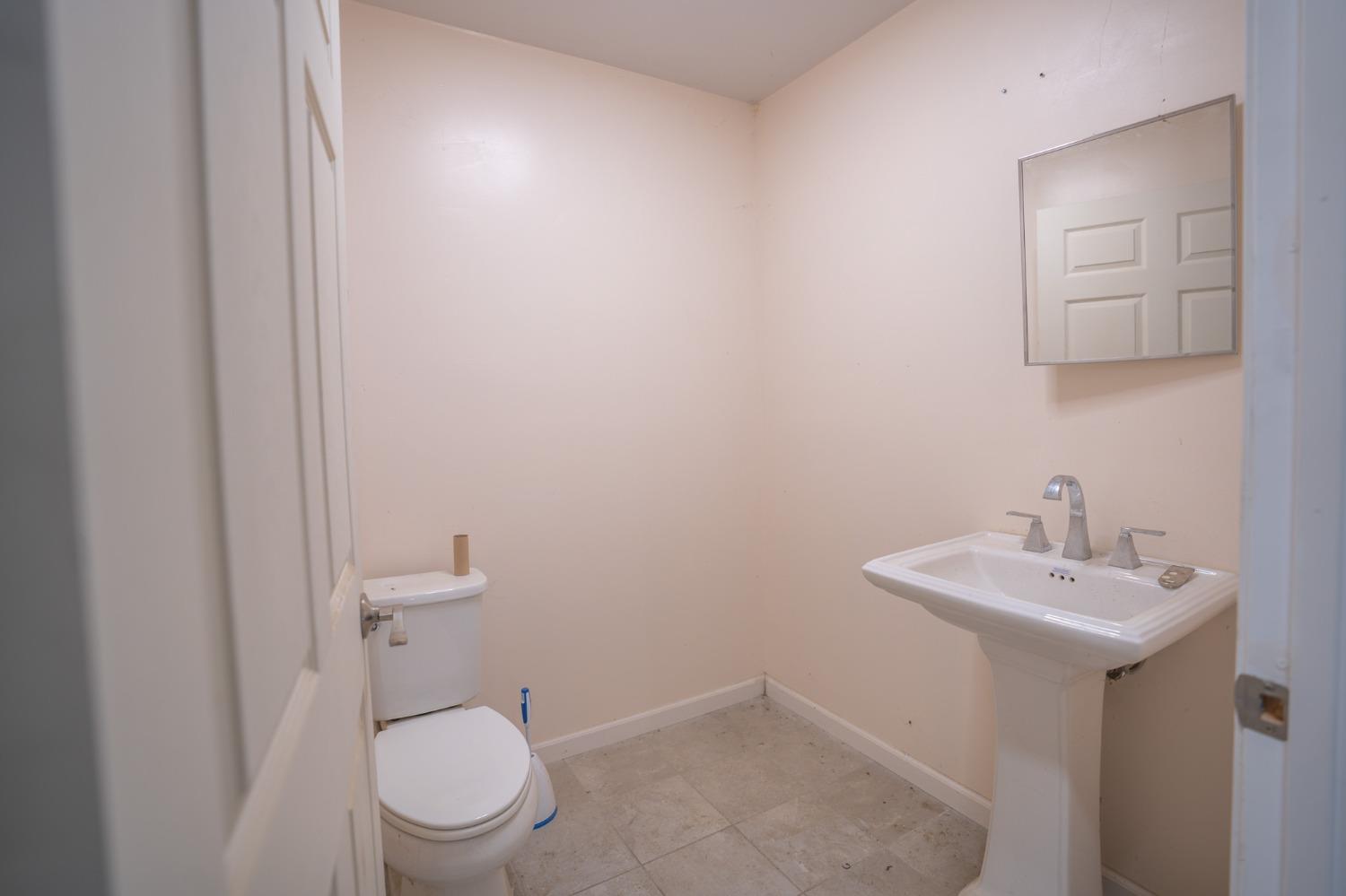 20492 Overland Rd, Los Banos, CA 93635