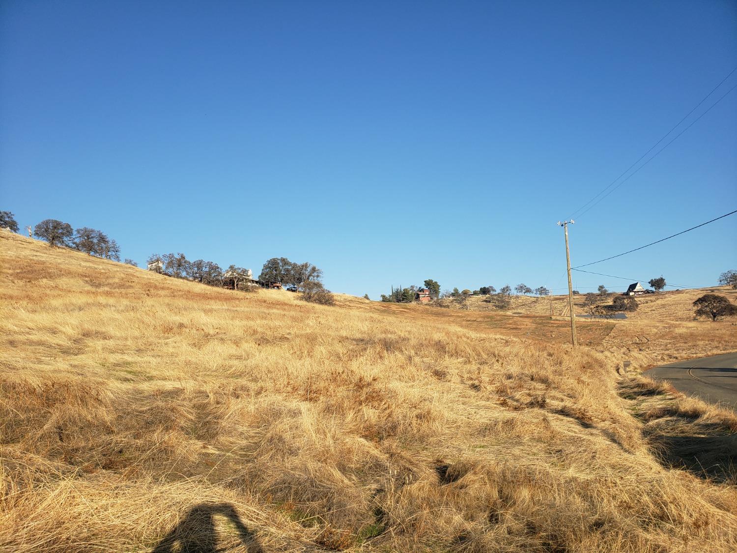 2417 Adelfa St, La Grange, CA 95329