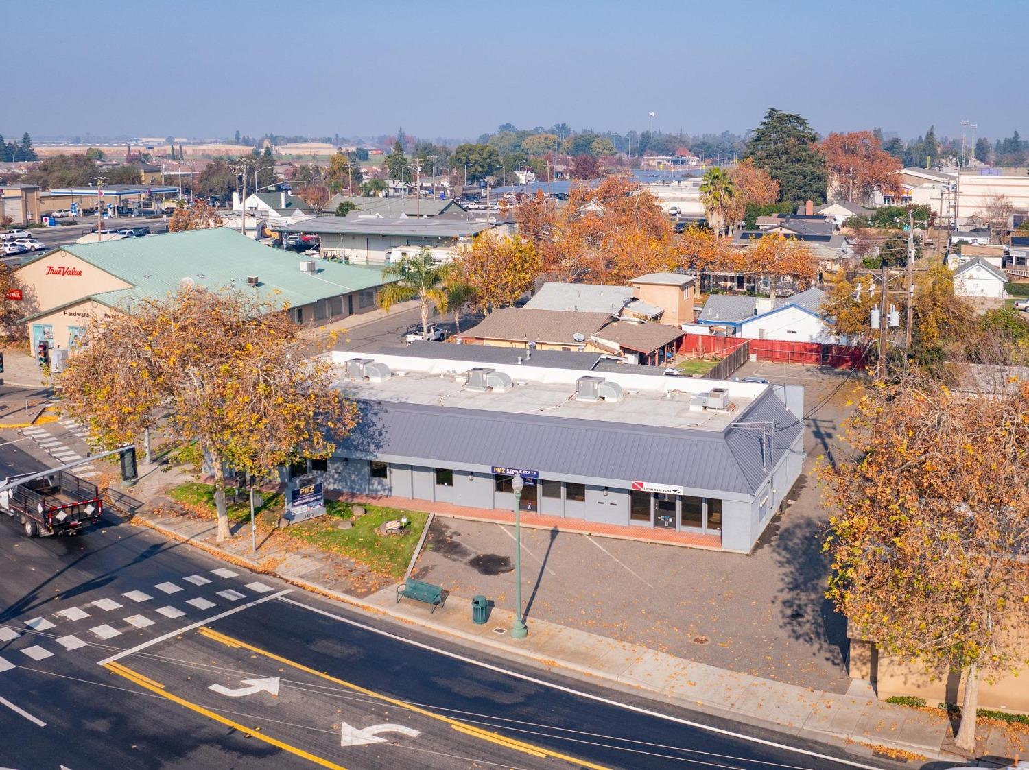 1410 California St #C, Escalon, CA 95320