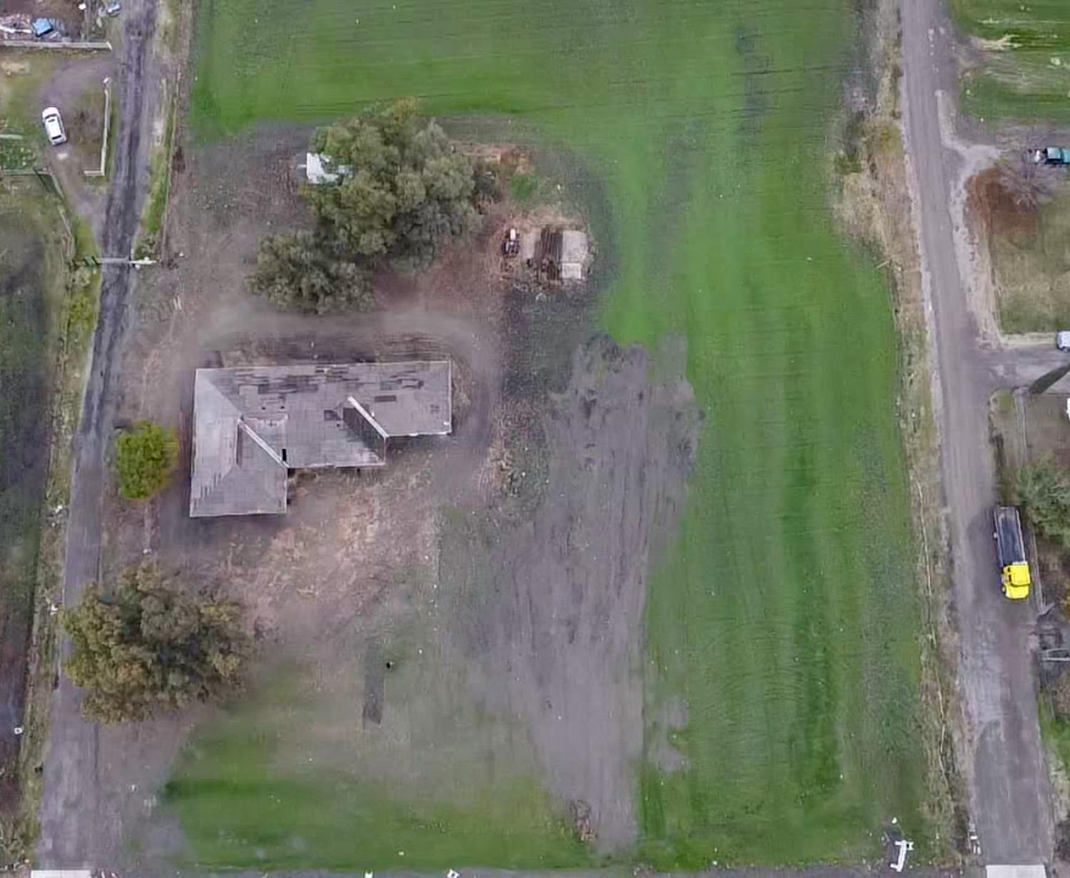 21188 Elgin Ave, Dos Palos, CA 93620