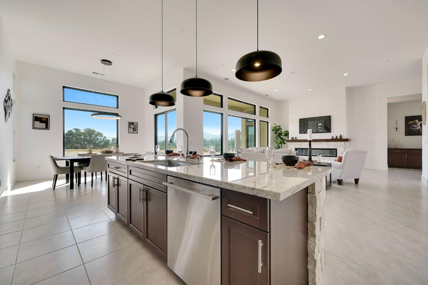 111 Quail Covey Ct, Copperopolis, CA 95228