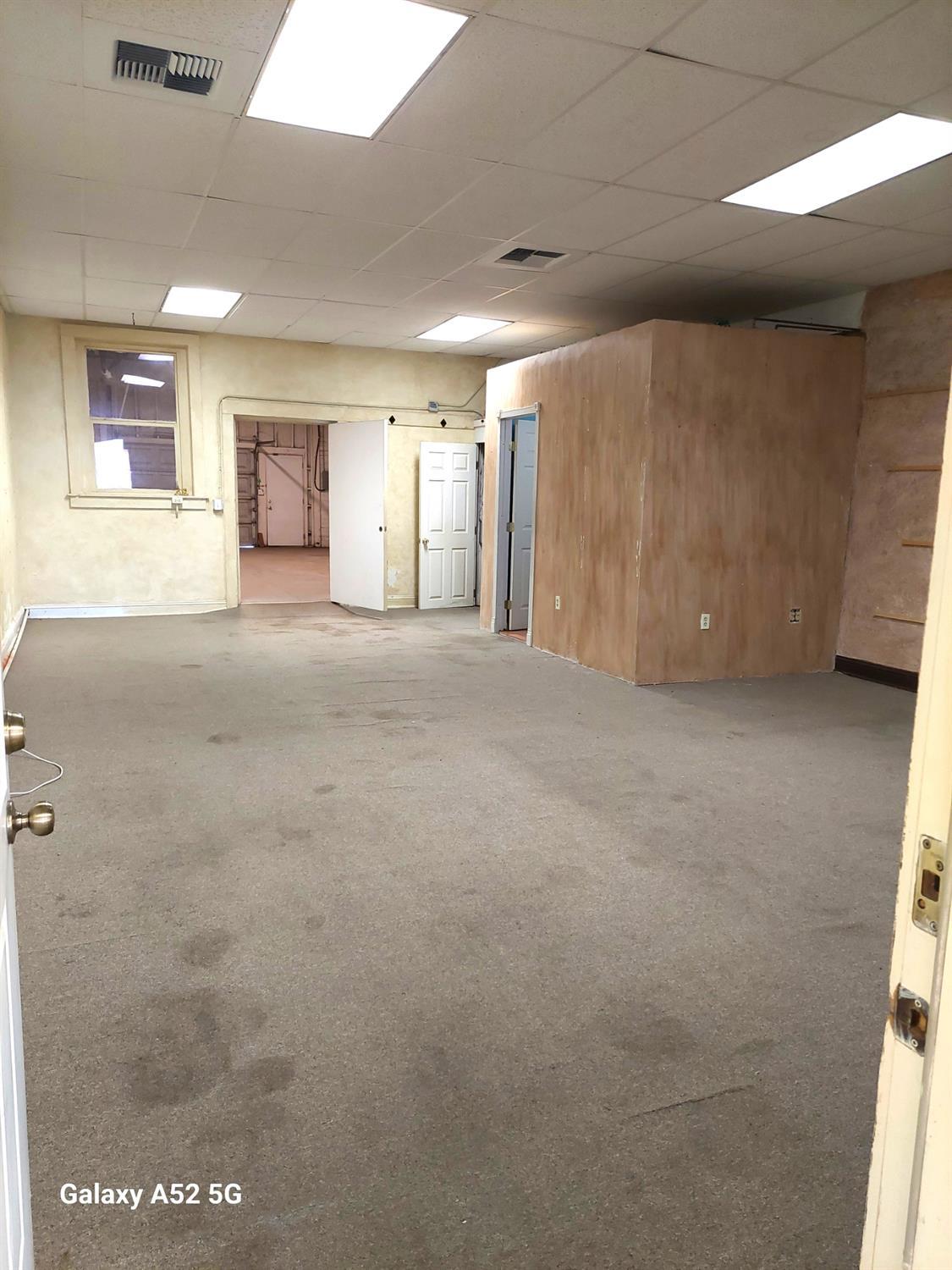 222 Robertson Blvd, Chowchilla, CA 93610
