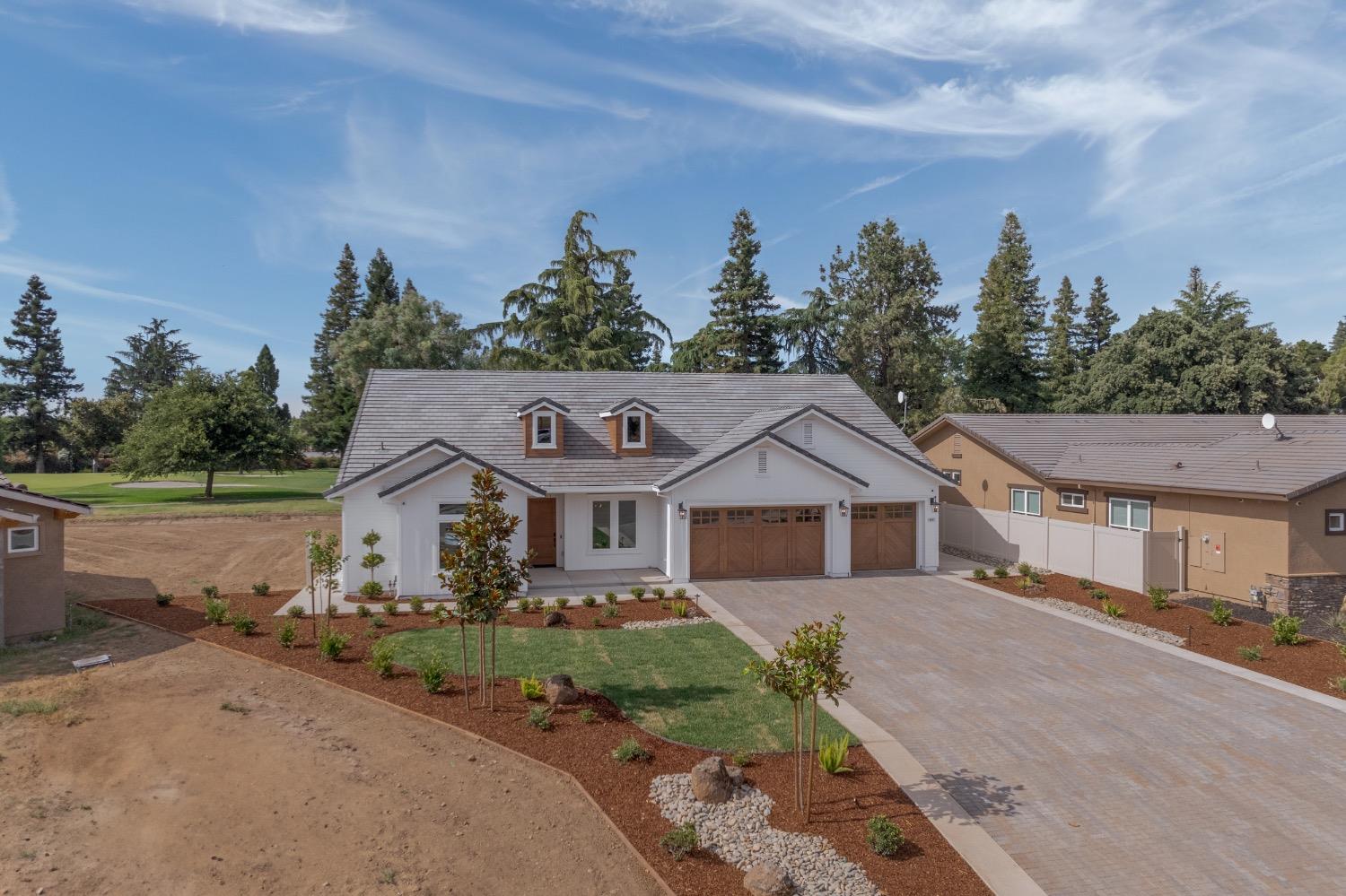 9807 S Plaza De Oro Dr, Oakdale, CA 95361