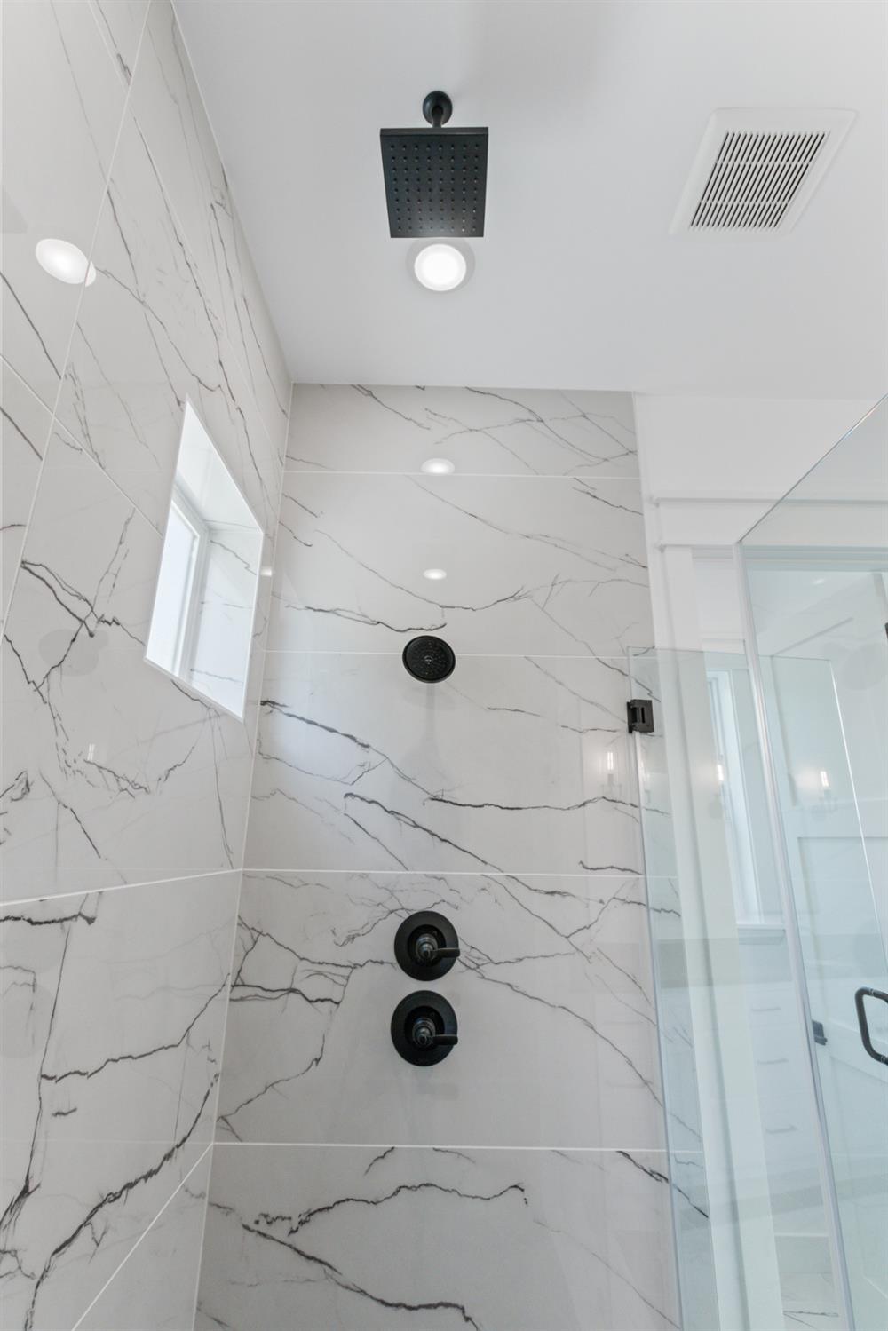 9807 S Plaza De Oro Dr, Oakdale, CA 95361