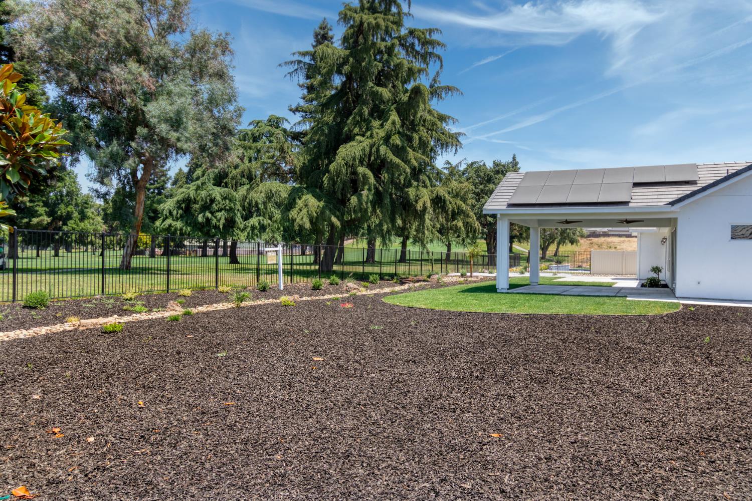 9807 S Plaza De Oro Dr, Oakdale, CA 95361