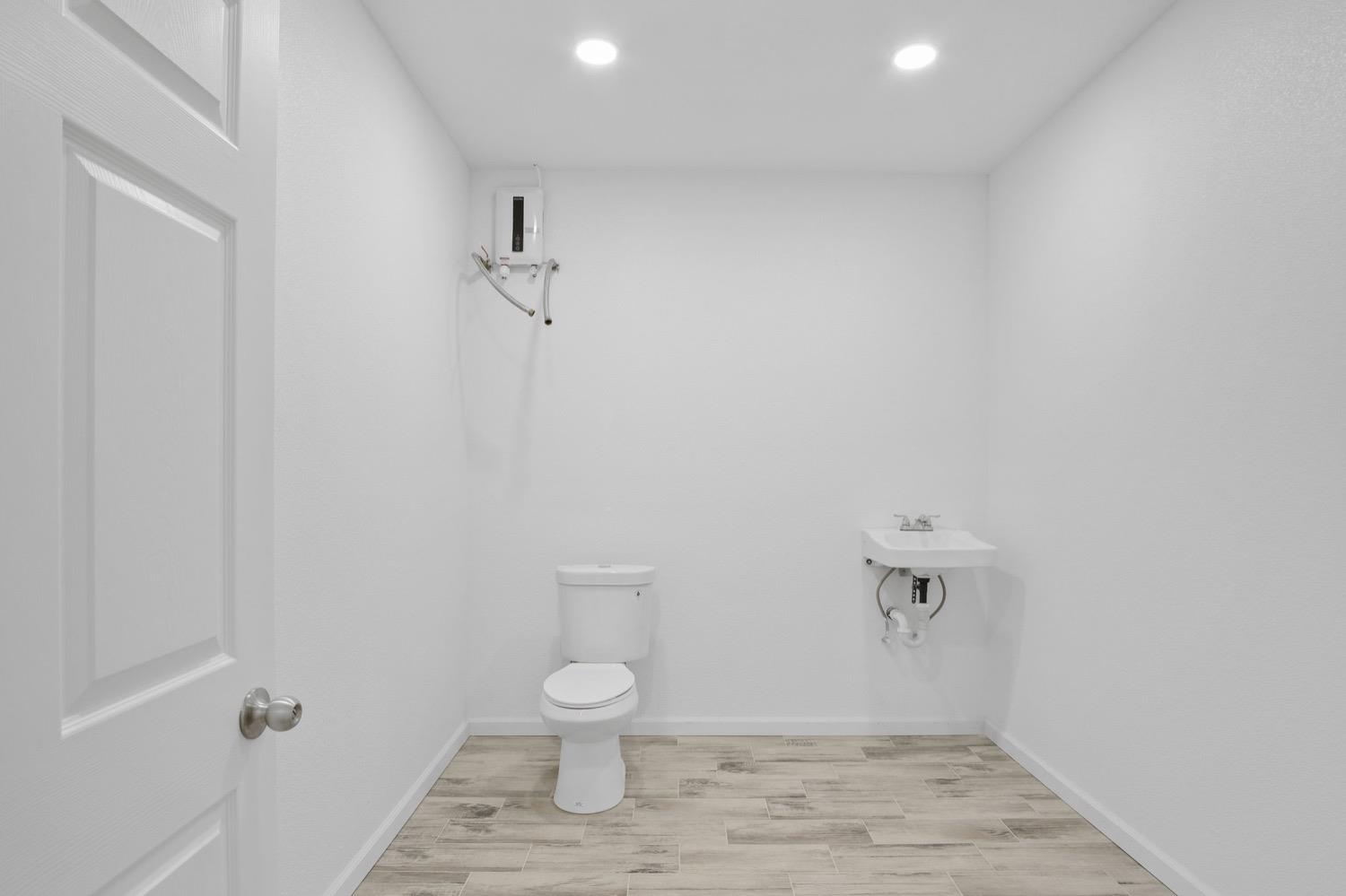 7490 Lander Ave, Hilmar, CA 95324