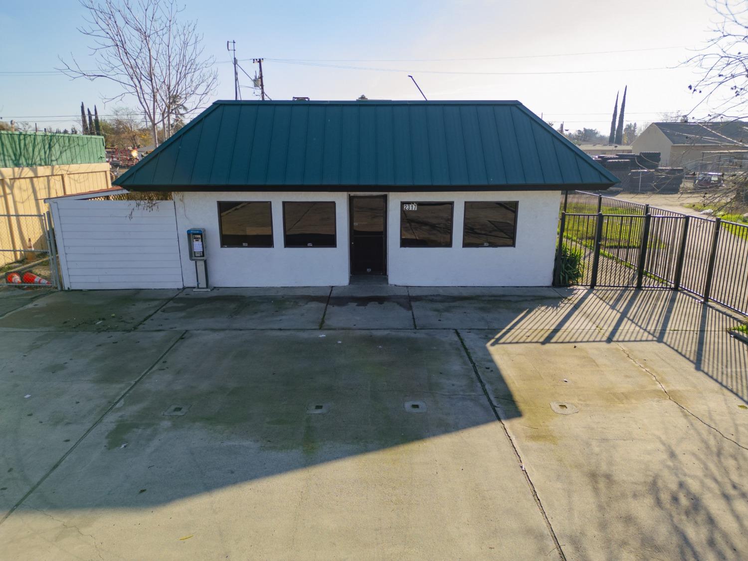 2317 Blossom St, Dos Palos, CA 93620