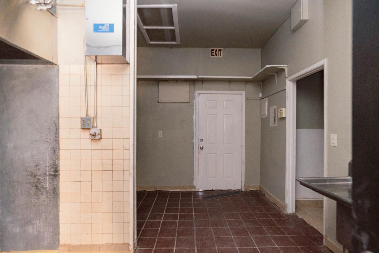 2317 Blossom St, Dos Palos, CA 93620