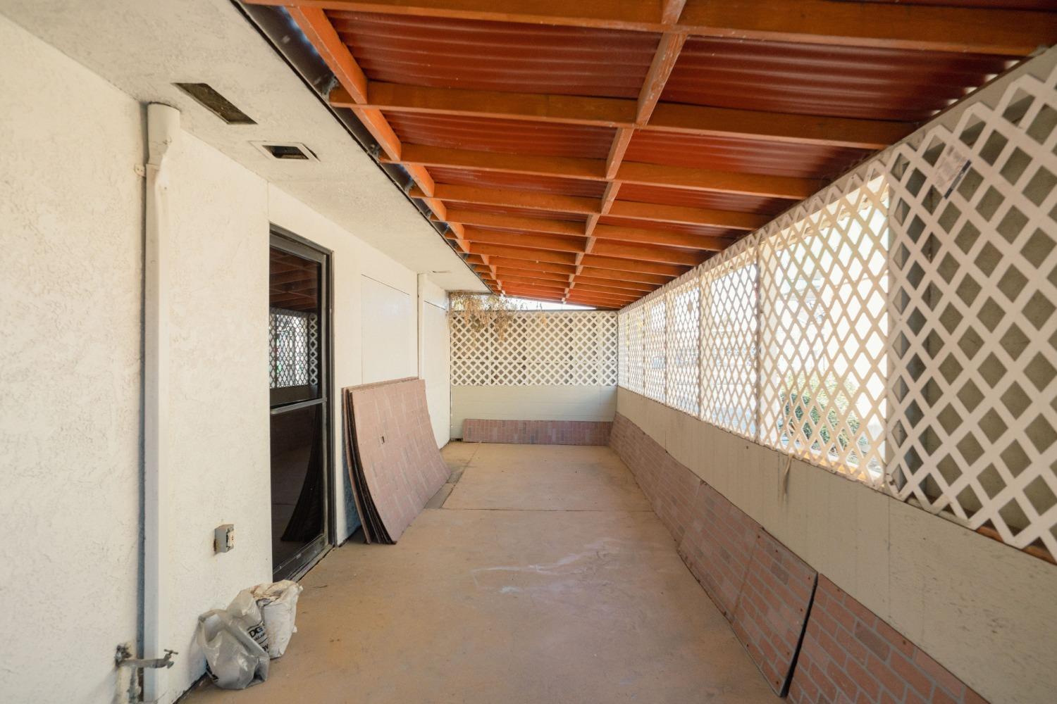 2317 Blossom St, Dos Palos, CA 93620