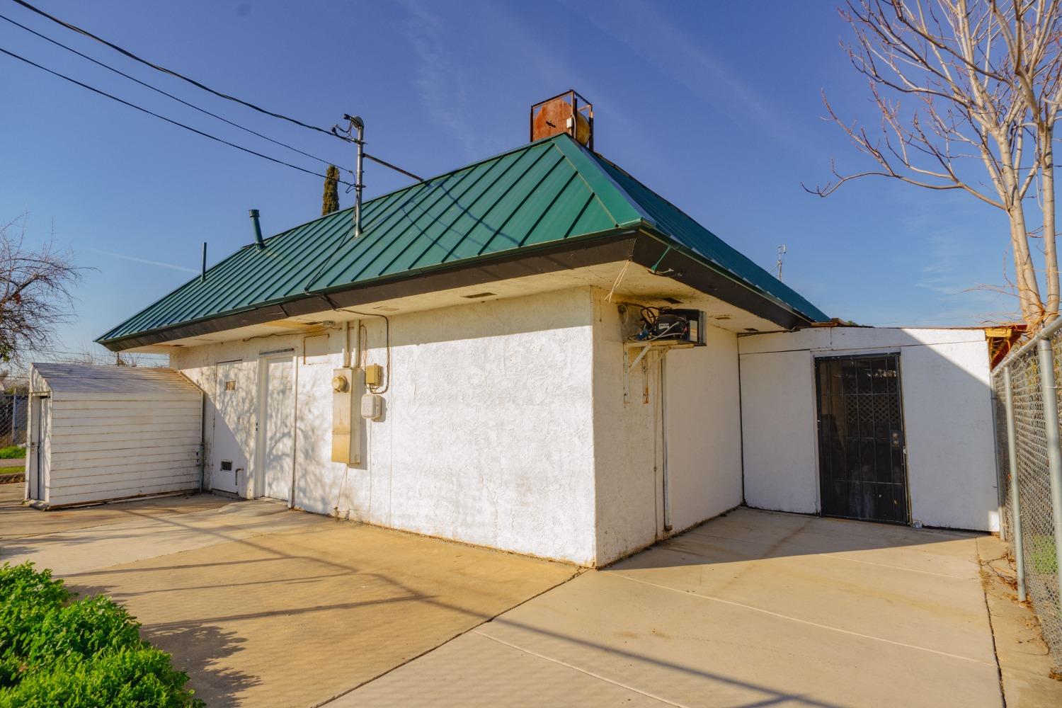 2317 Blossom St, Dos Palos, CA 93620